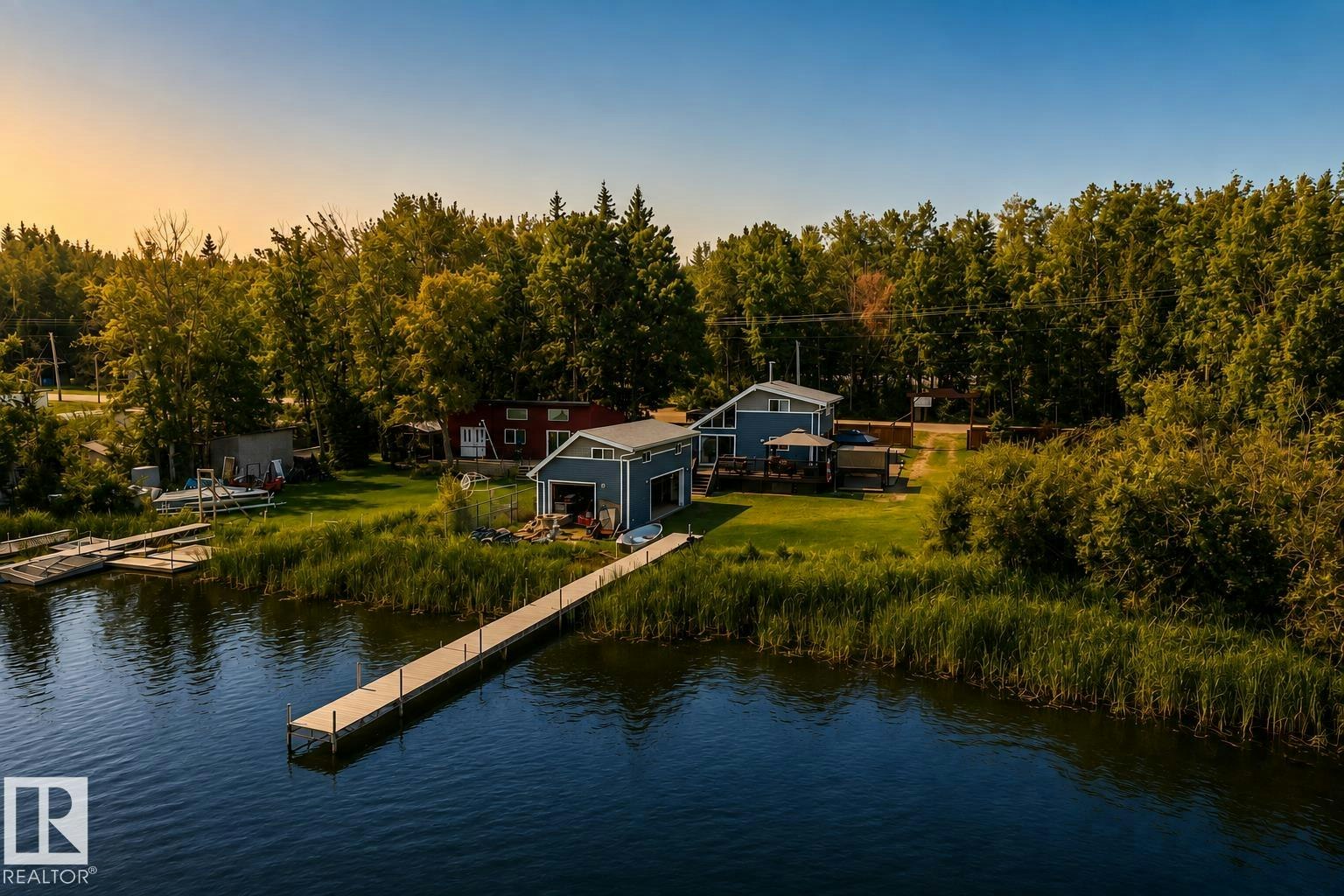 264 Beach Avenue, Rural Barrhead County, AB, T0E 1V0