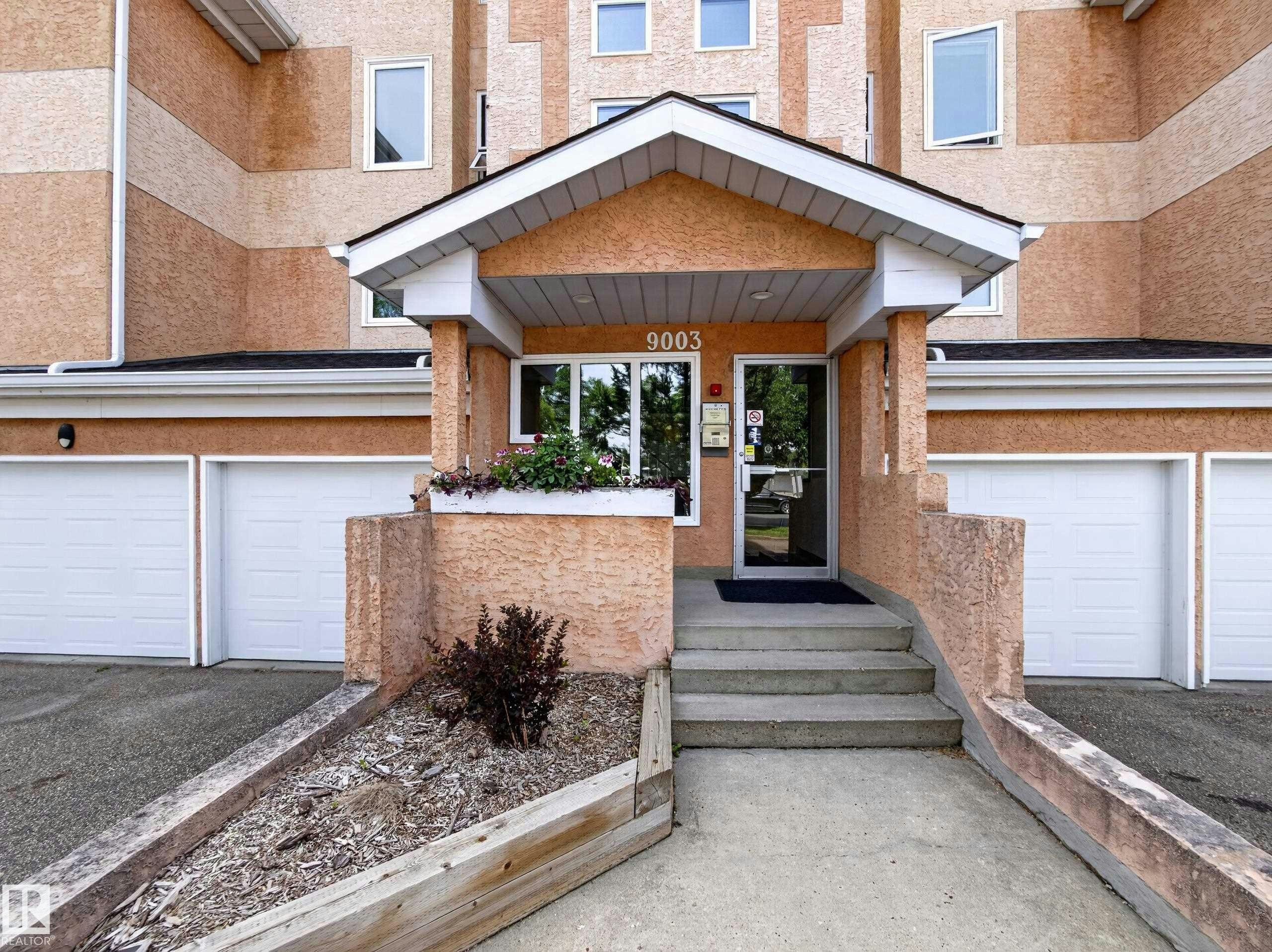 211-9003 106a Avenue, Edmonton, AB, T5H 3Y7