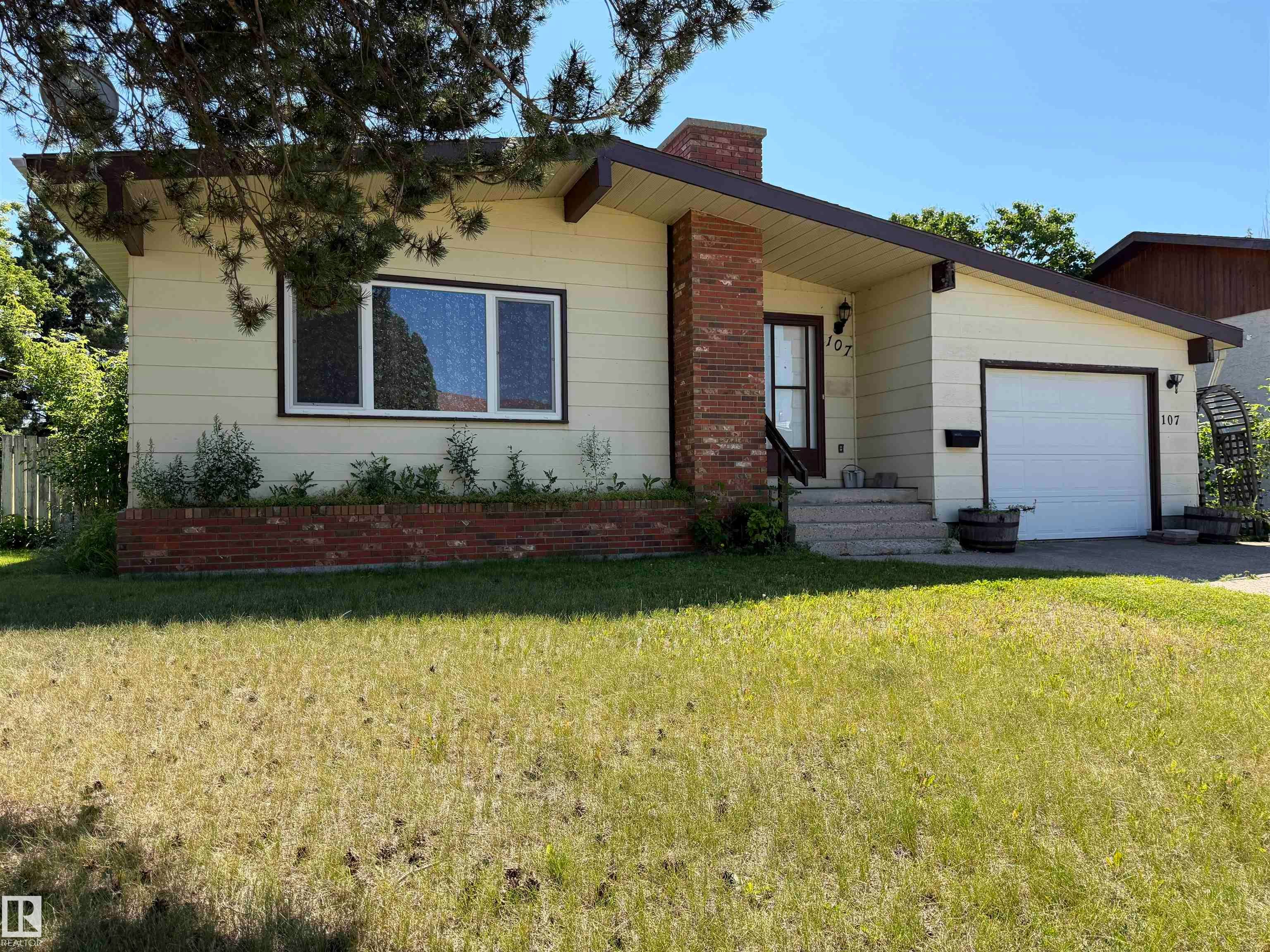 107 Mountain Ash Drive, Wetaskiwin, AB, T9A 2T4