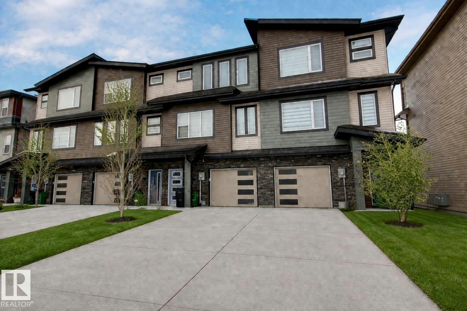 1512 157 Street, Edmonton, AB, T6W 4J8