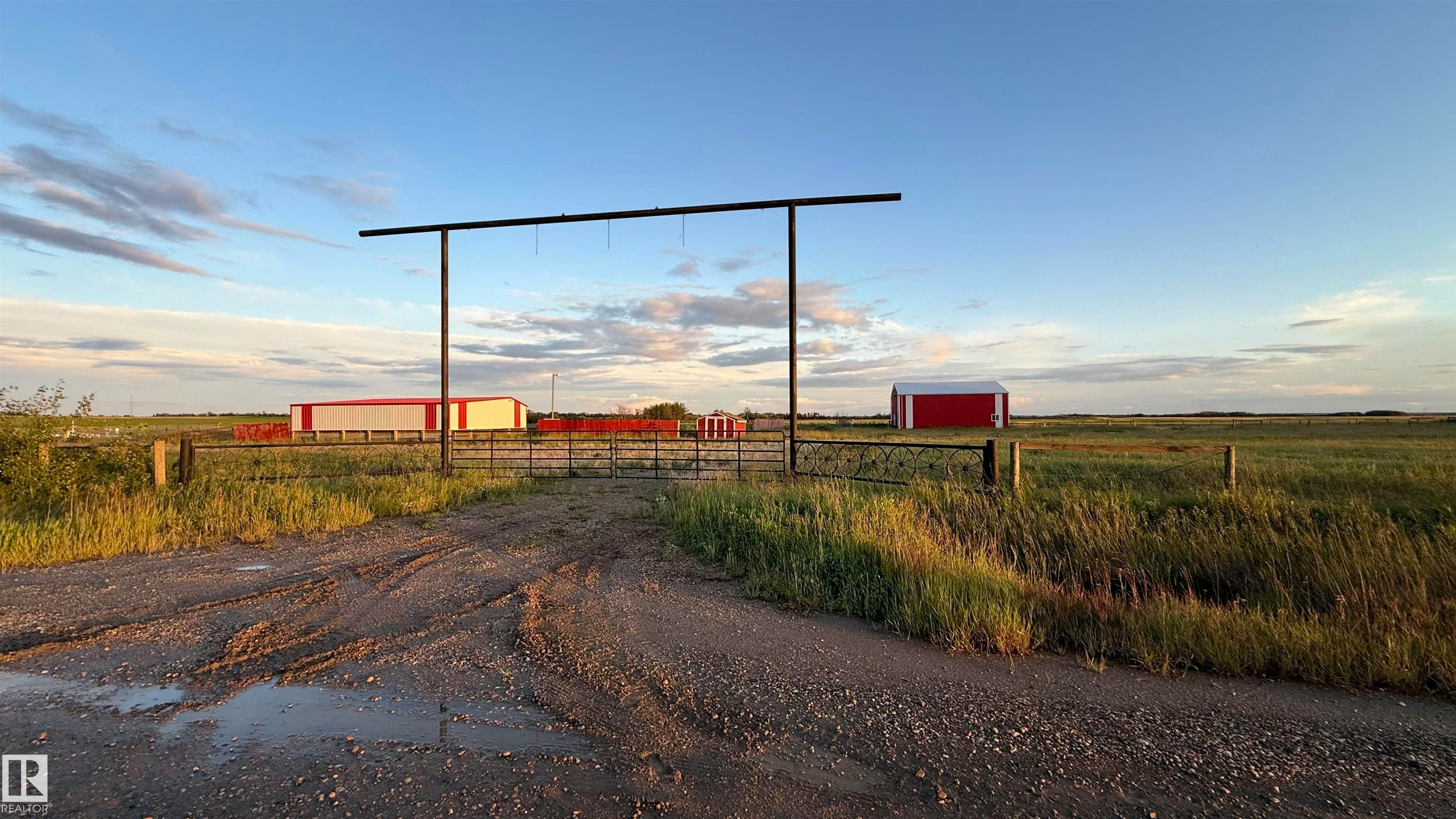 26409 Twp Rd 540, Rural Sturgeon County, AB, T8T 1C8