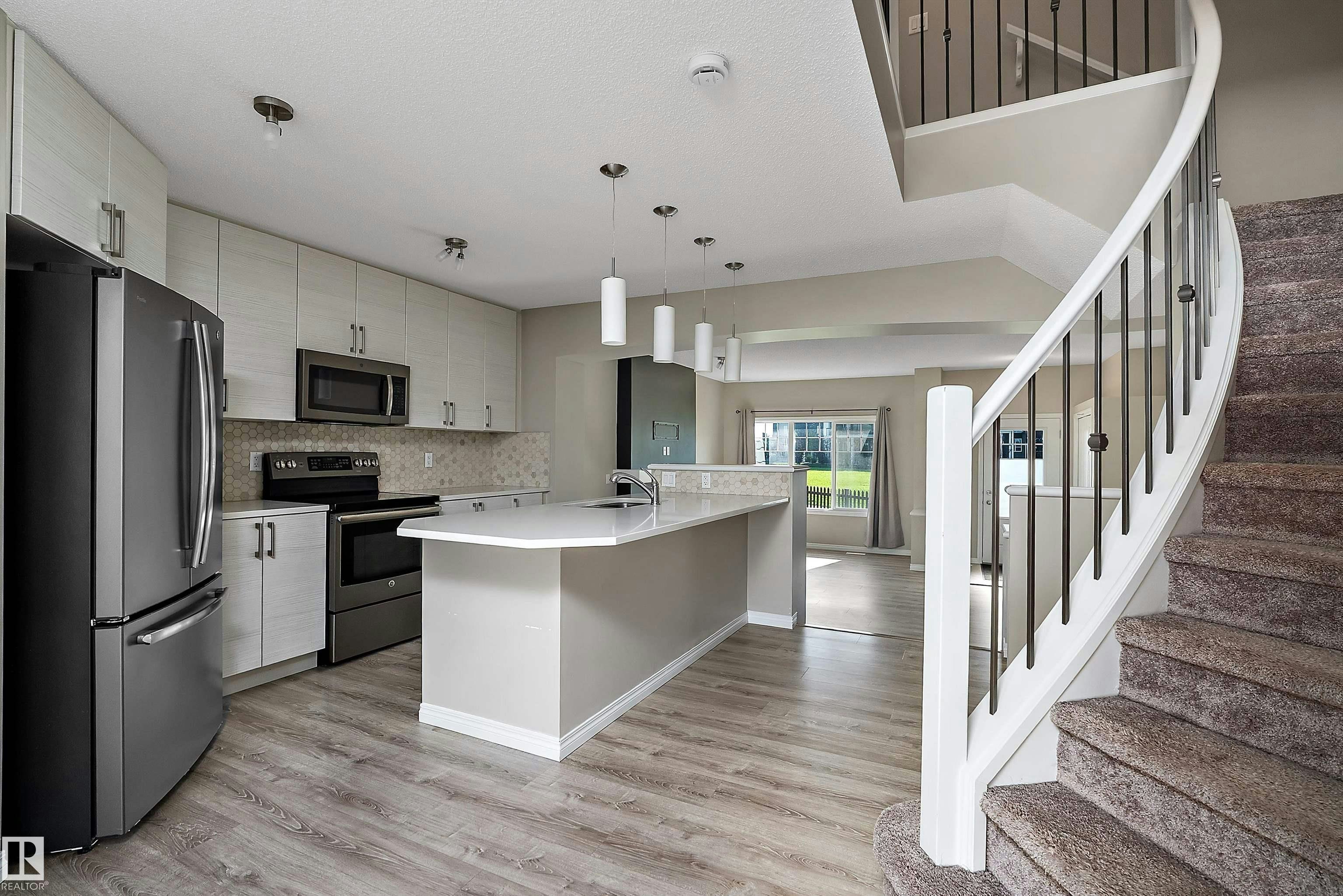 4037 Prowse Lane - 3