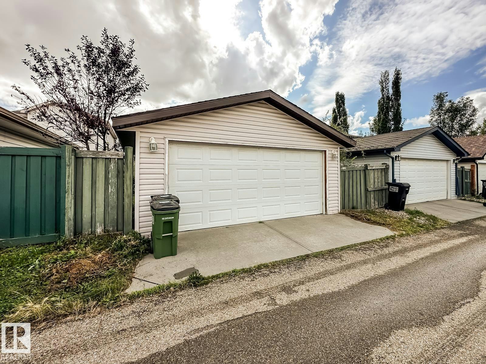 12060 19 Avenue, Edmonton, AB, T6W 1W5 - 14
