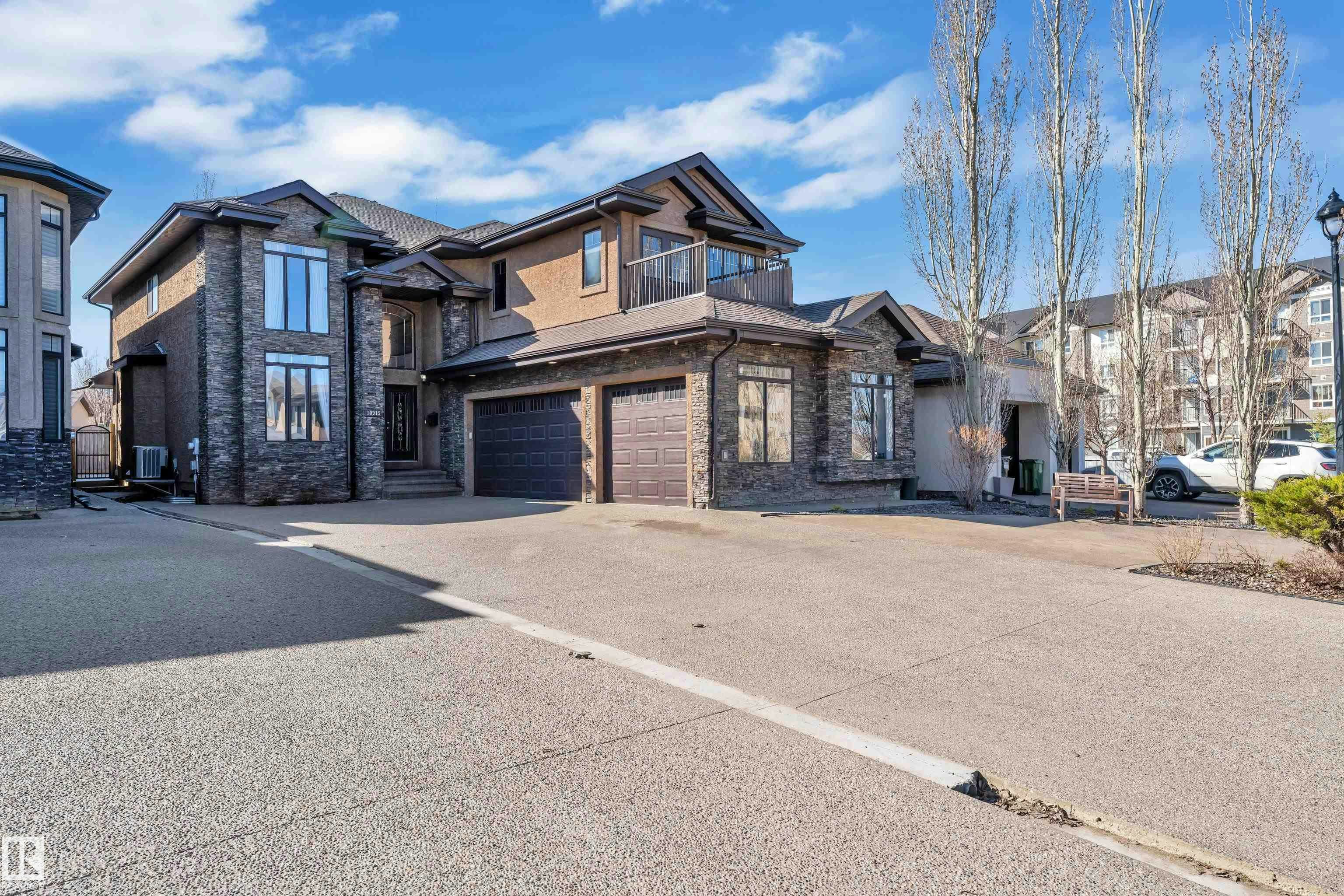10915 175 Avenue, Edmonton, AB, T5X 0B7
