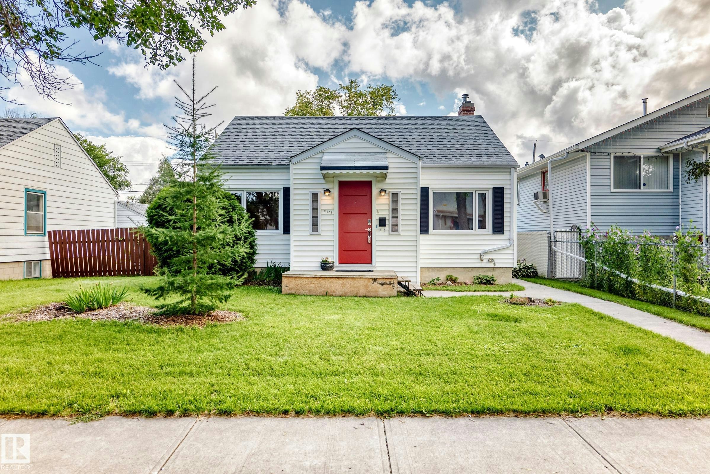 11637 87 Street, Edmonton, AB, T5B 3M6