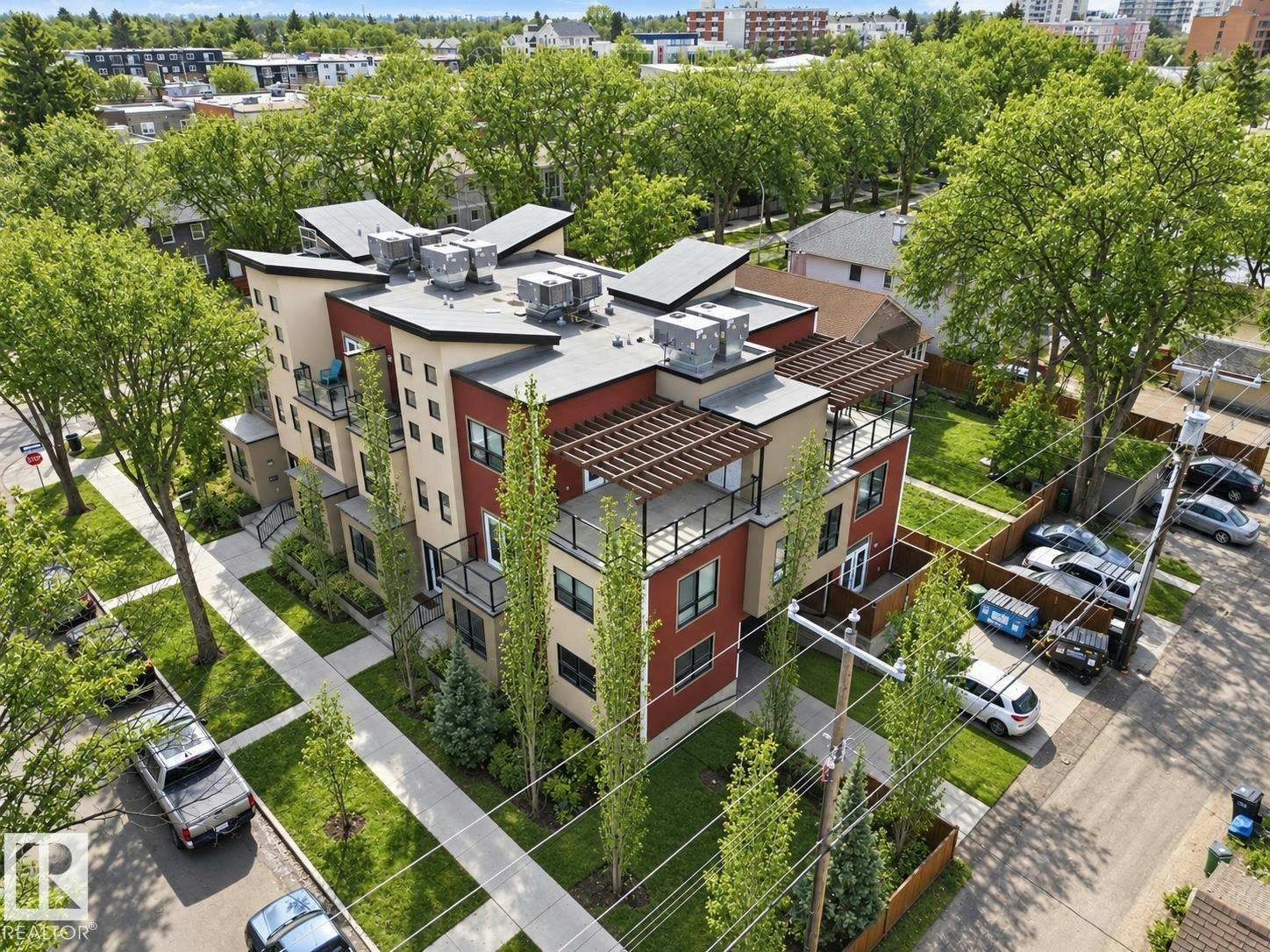10806 83 Avenue, Edmonton, AB, T6E 2E7