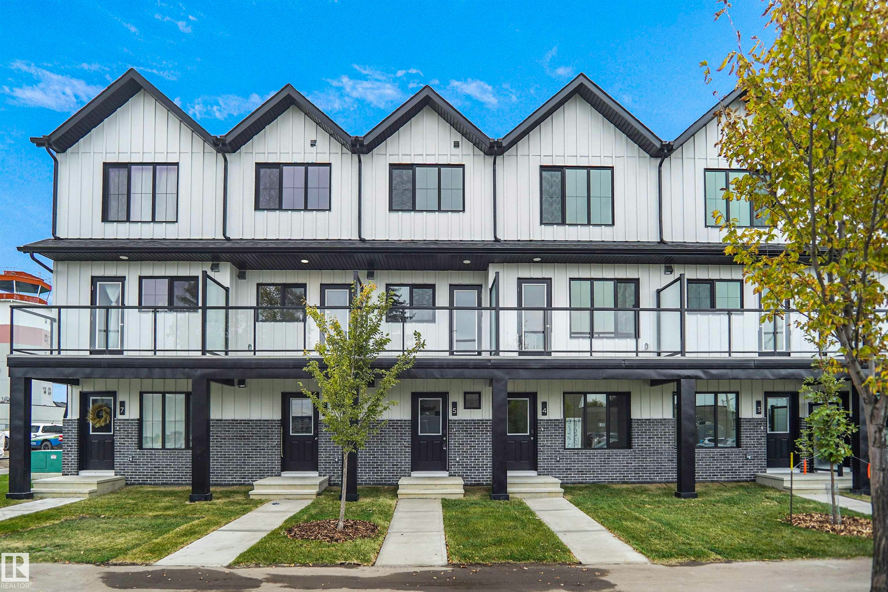 5-29 Airport Road, Edmonton, AB, T5G 3K8