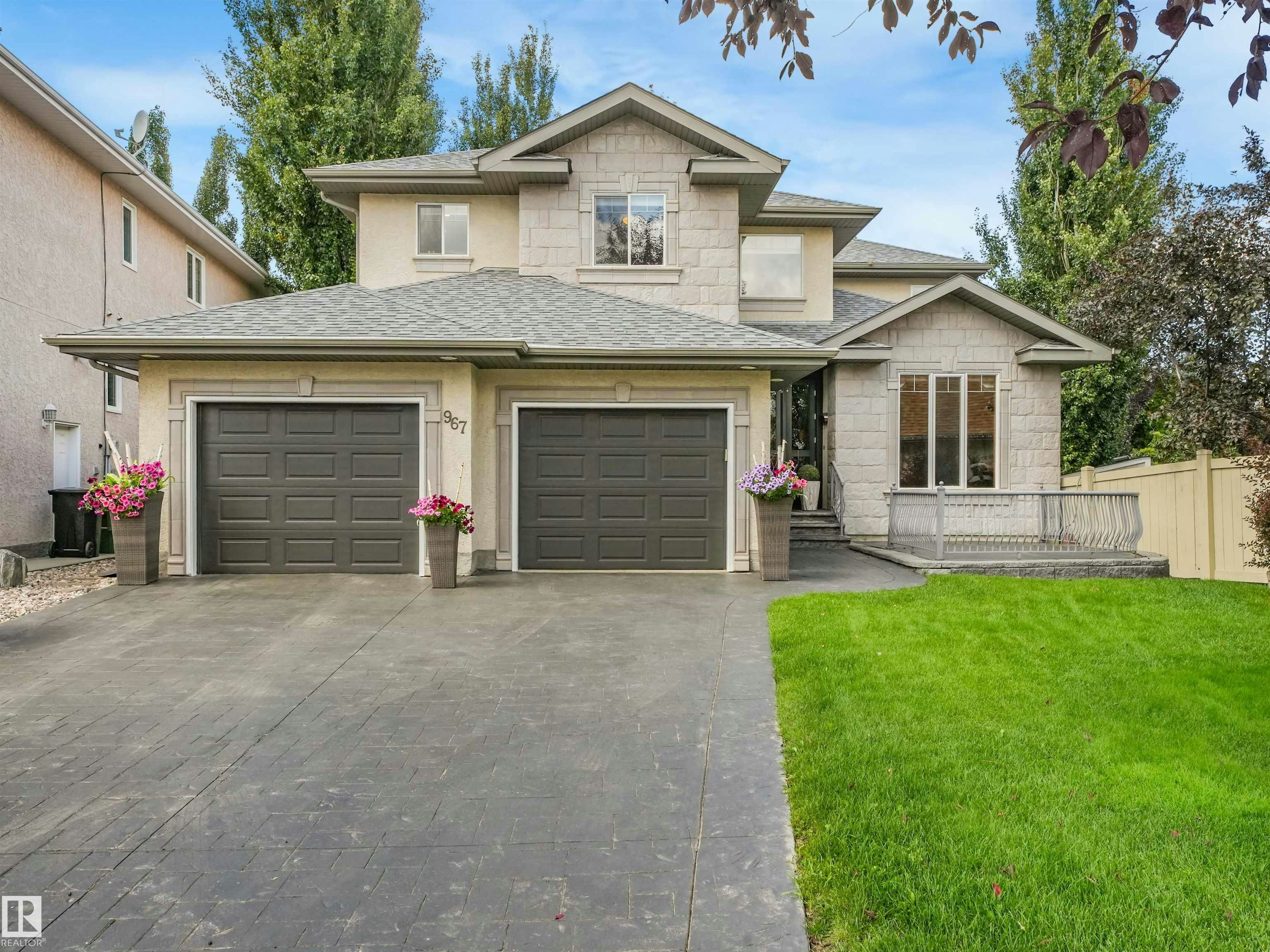 967 Lamb Crescent, Edmonton, AB, T6R 2X8