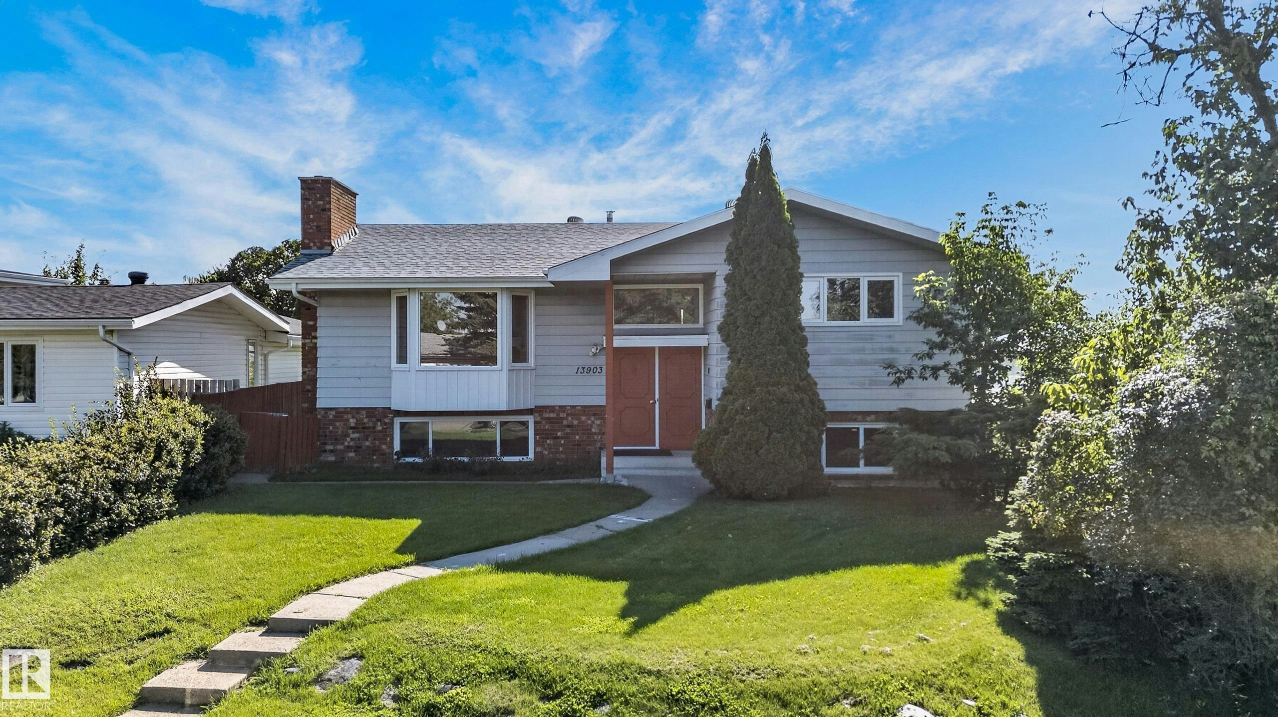 13903 87 Street, Edmonton, AB, T5E 3G2