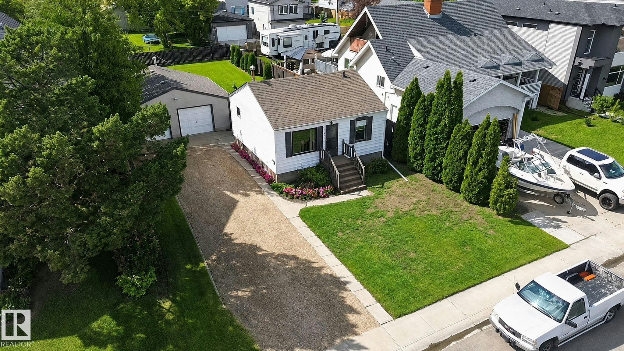9706 159 Street, Edmonton, AB, T5P 2Z3