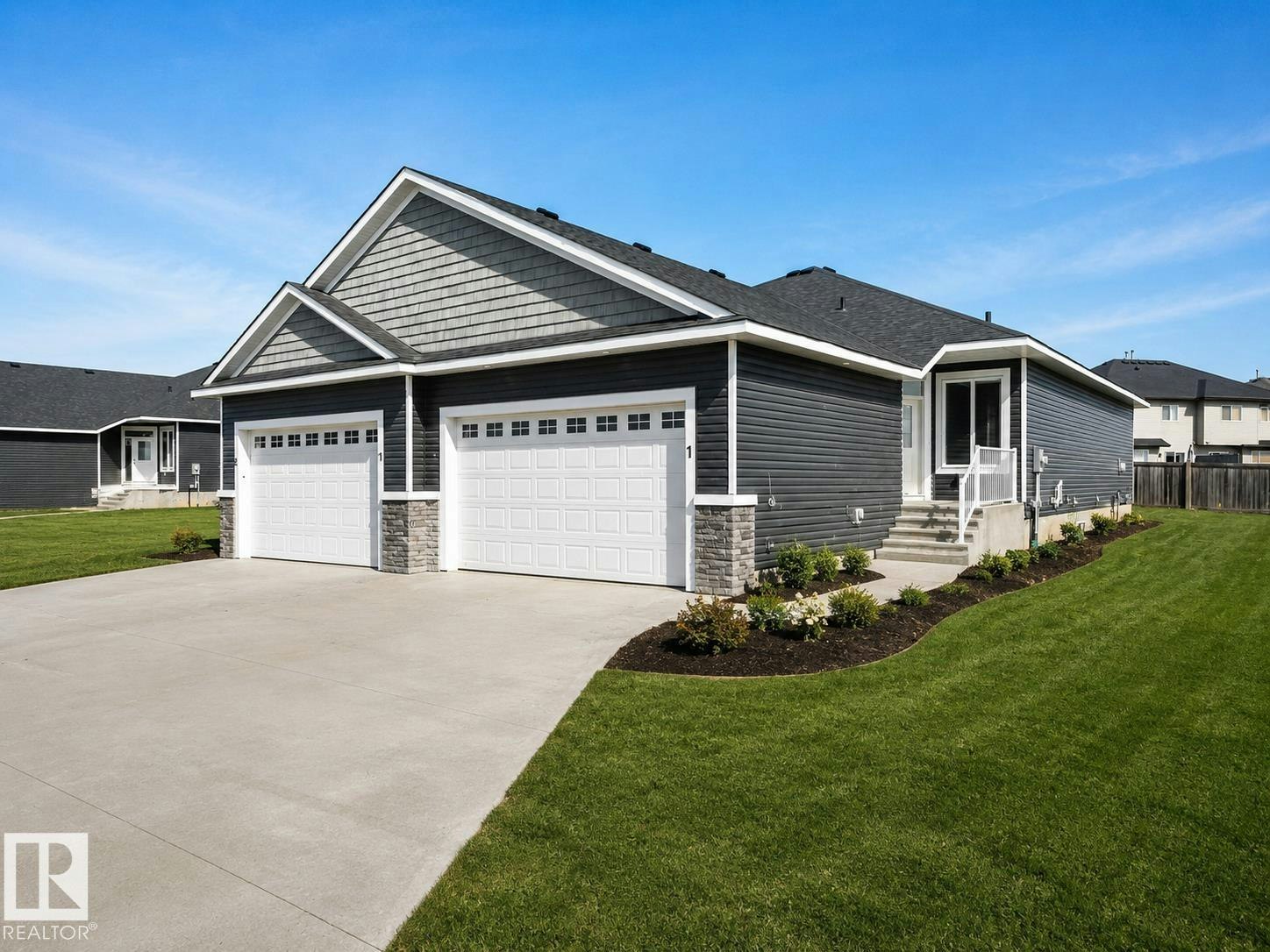 14-7800 94 Street, Morinville, AB, T8R 2S3