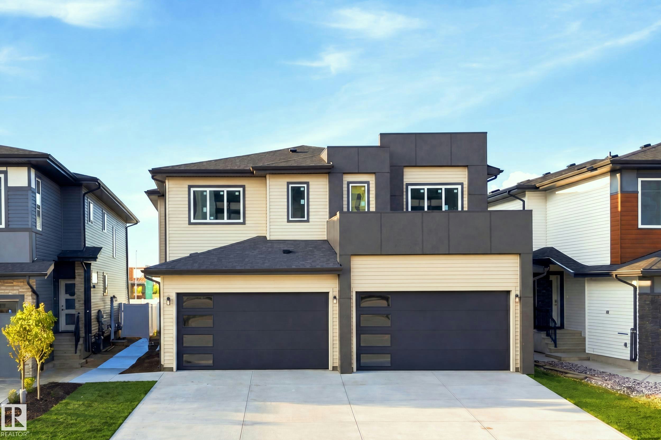 1818 155 Avenue, Edmonton, AB, T5Y 4H8