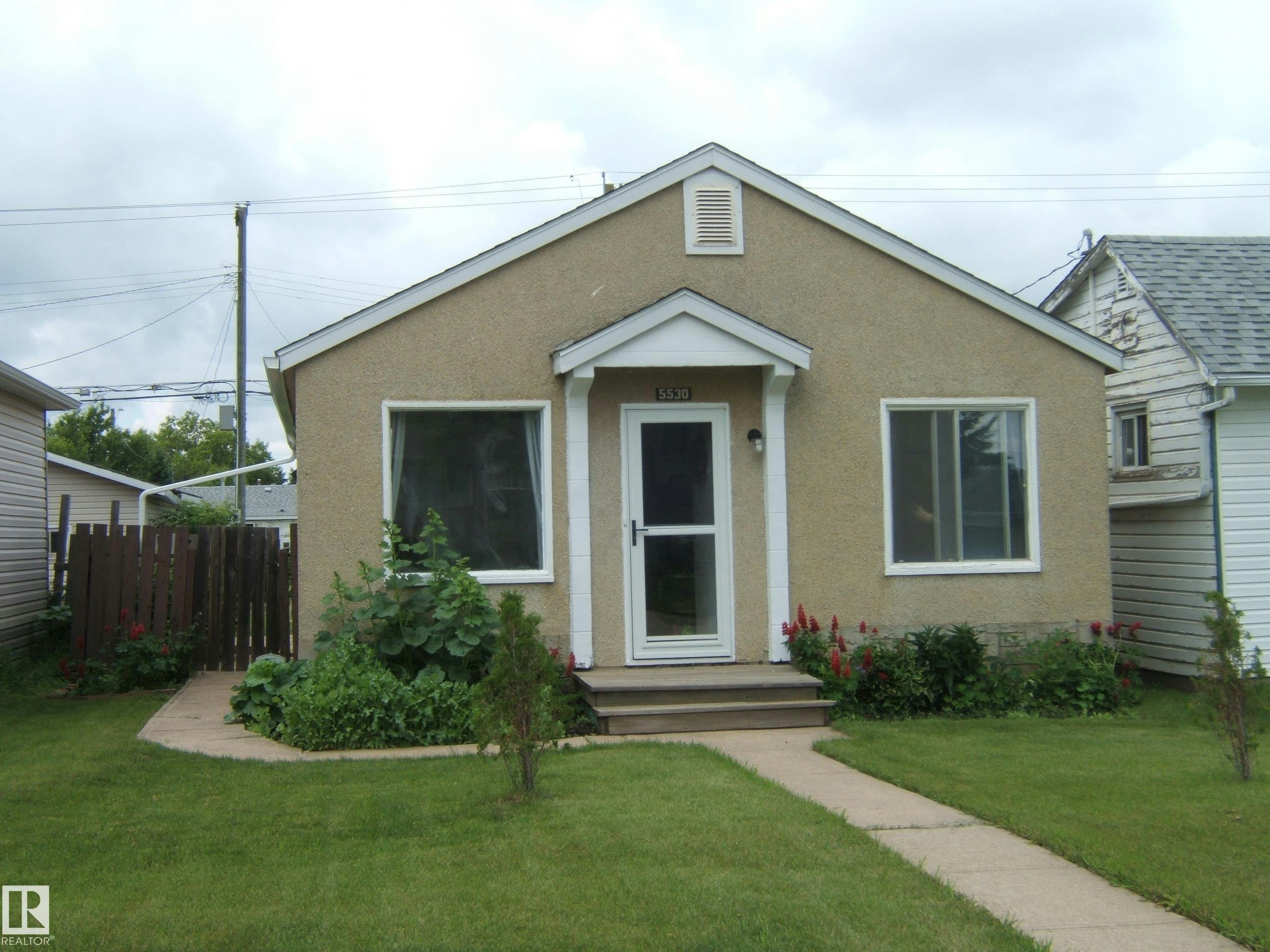 5530 50 Street, Vegreville, AB, T9C 1K3