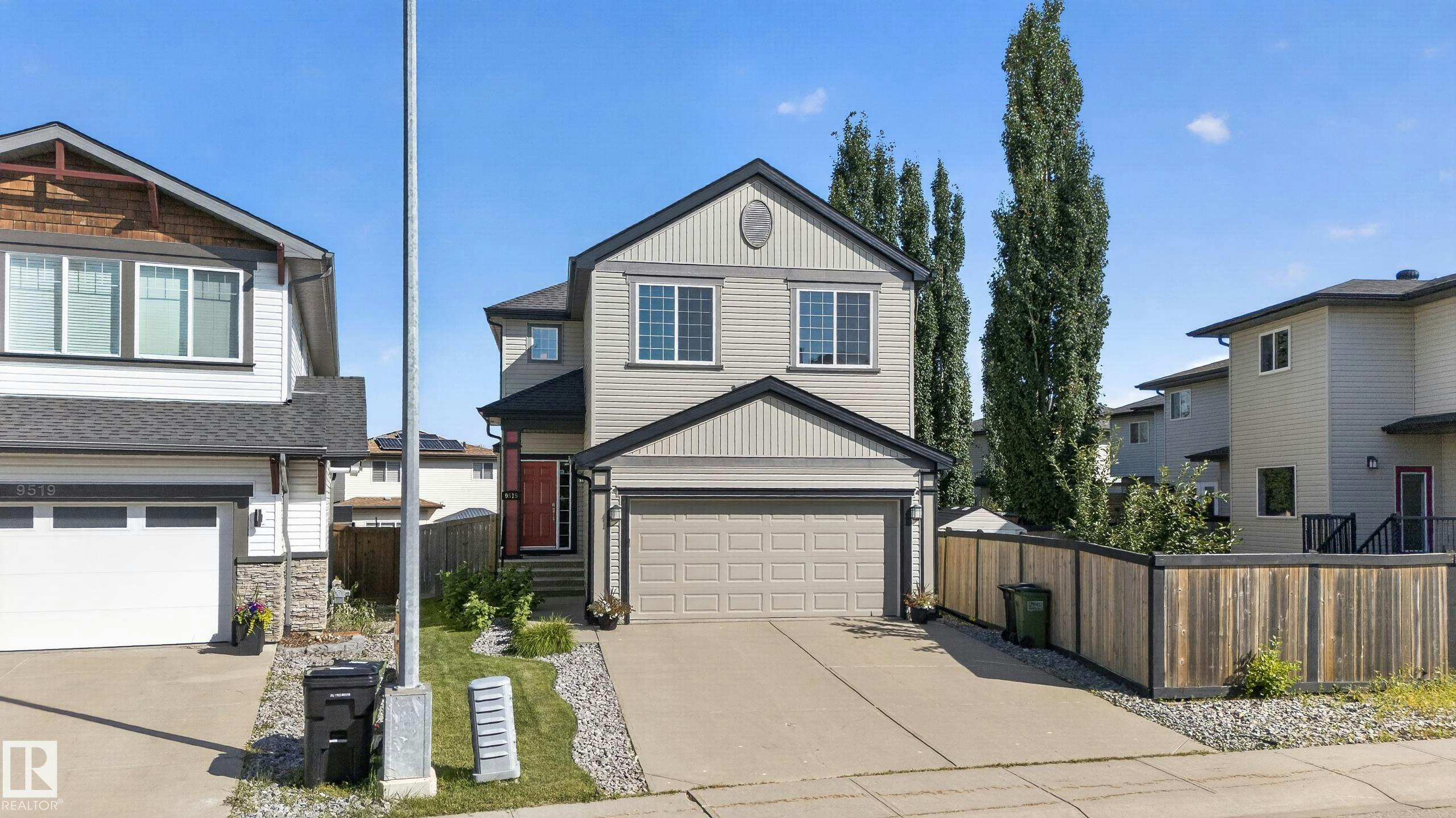 9515 221 Street, Edmonton, AB, T5T 4A8