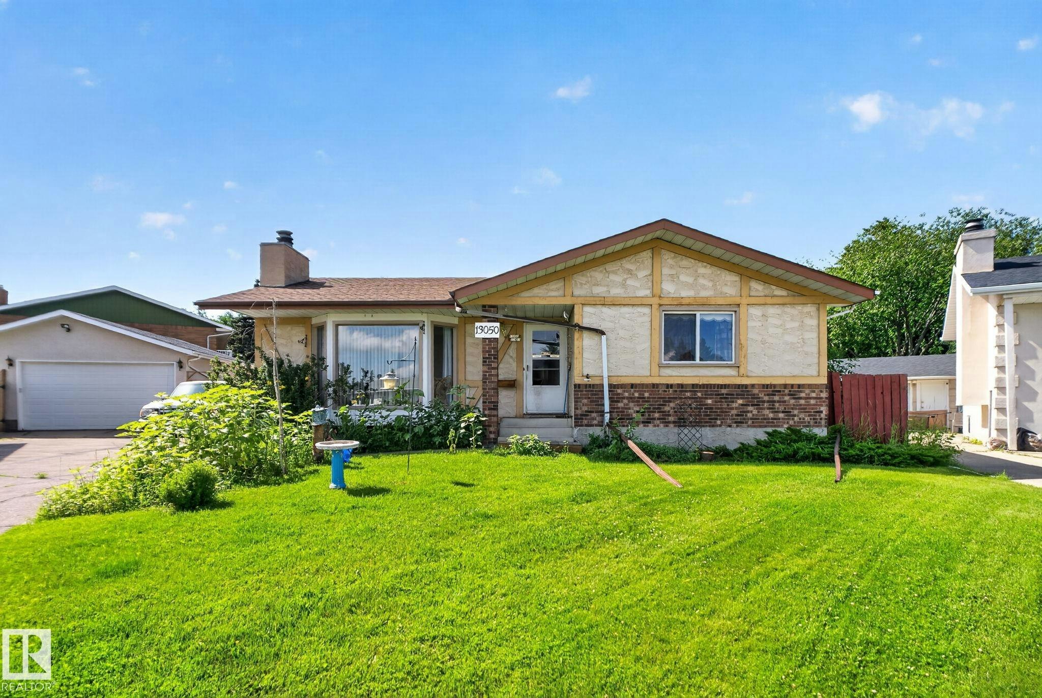 13050 32a Street, Edmonton, AB, T5A 3E5