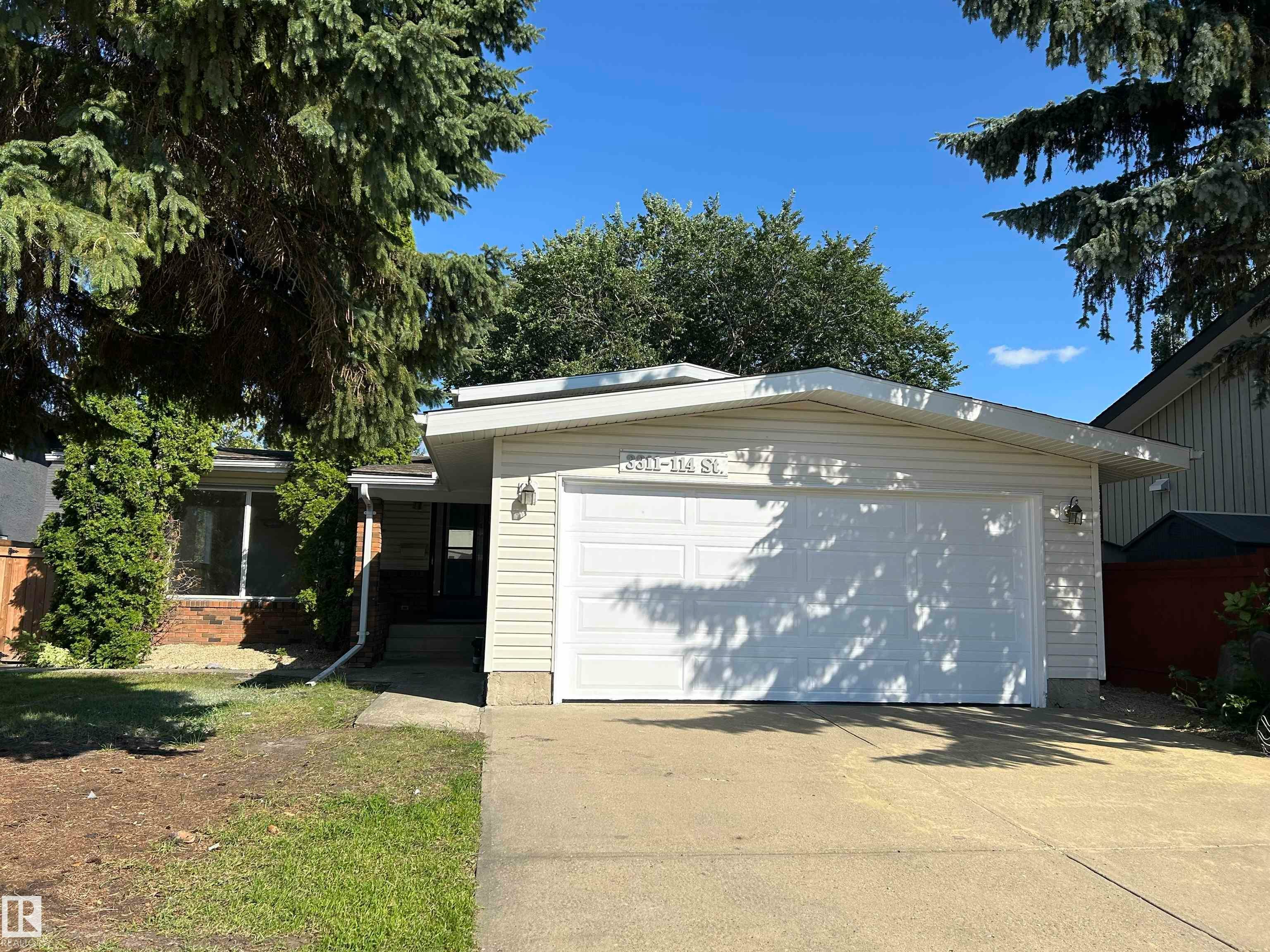 3311 114 Street, Edmonton, AB, T6J 4B1