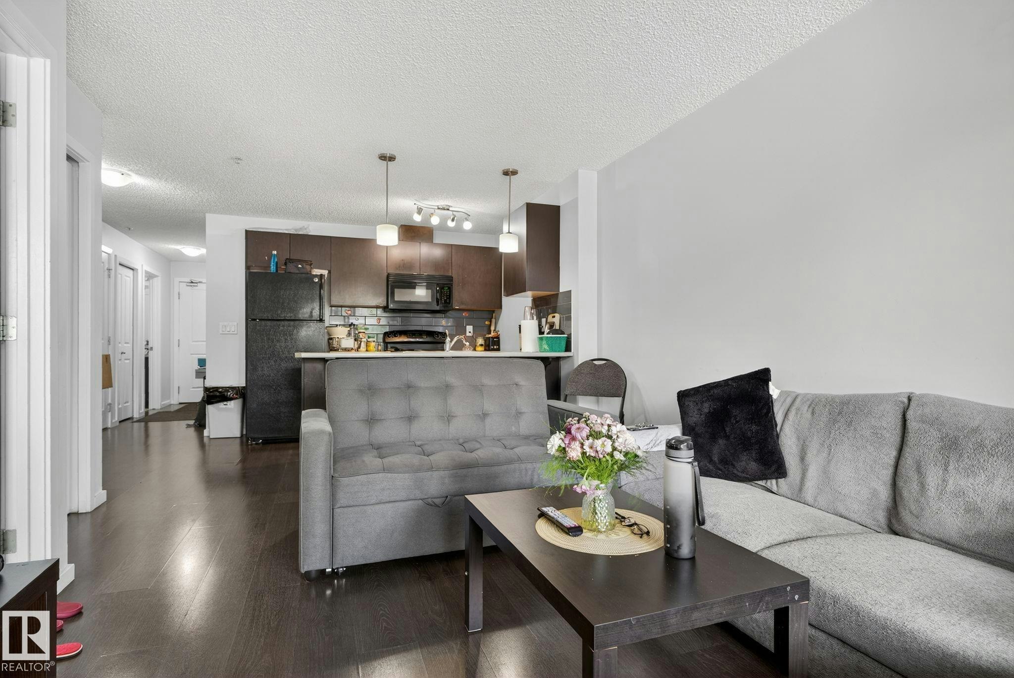3353 16a Avenue, Edmonton, AB, T6T 0V4
