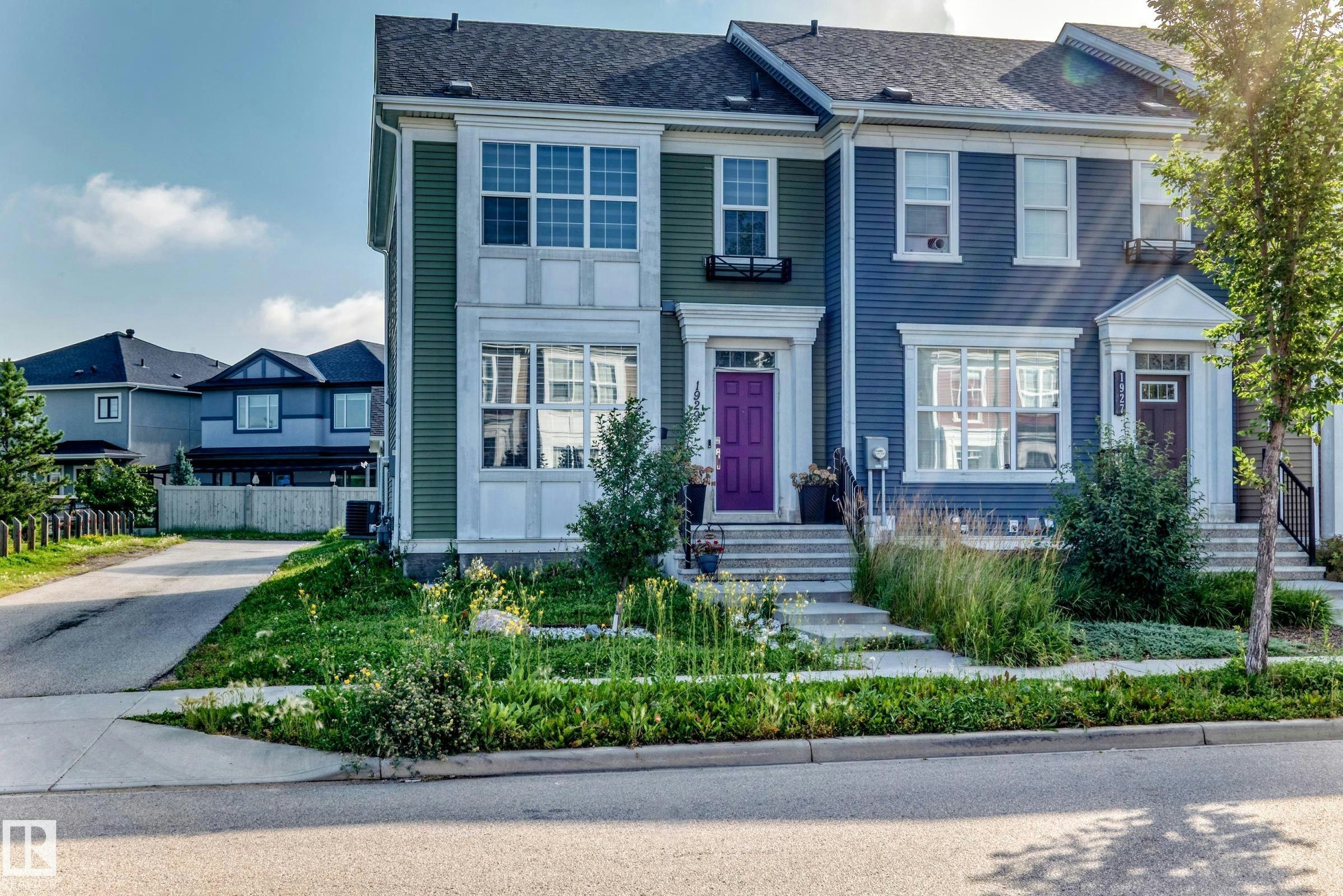 1929 24 Street, Edmonton, AB, T6T 2C9