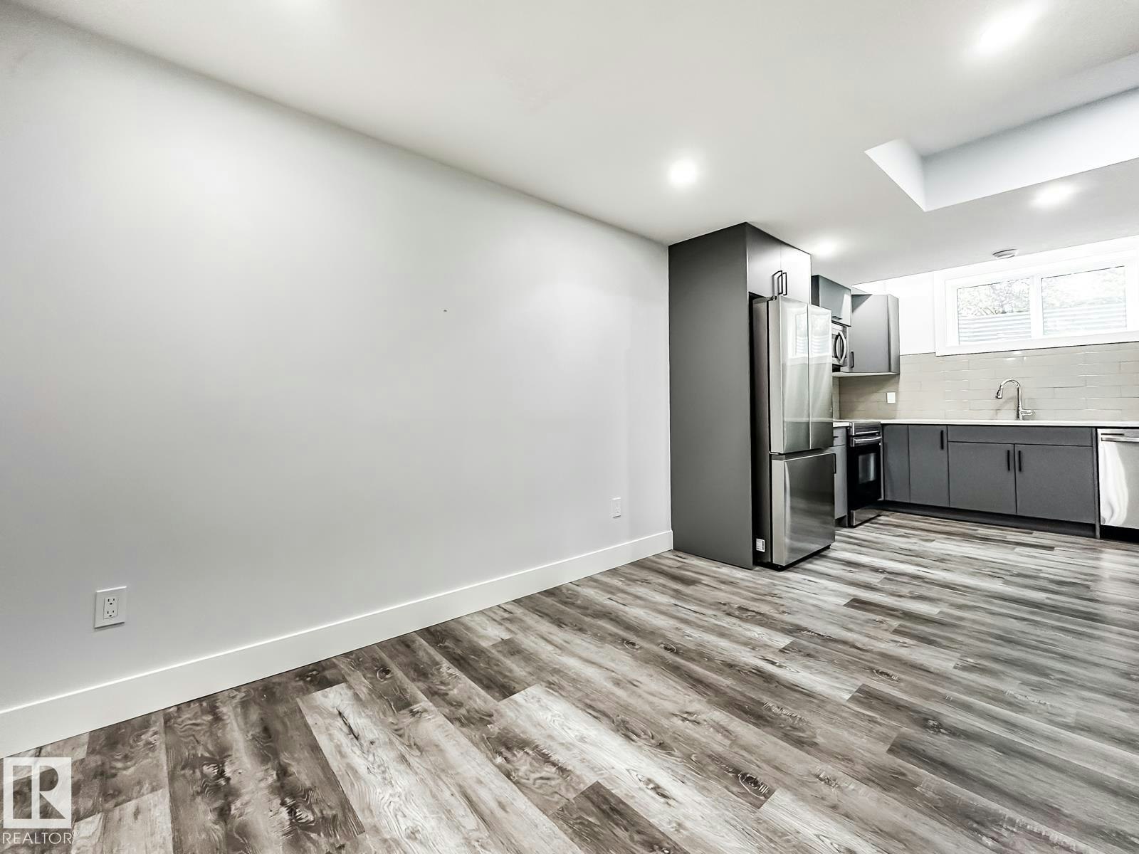 9830 73 Avenue, Edmonton, AB, T6E 1B6 - 37