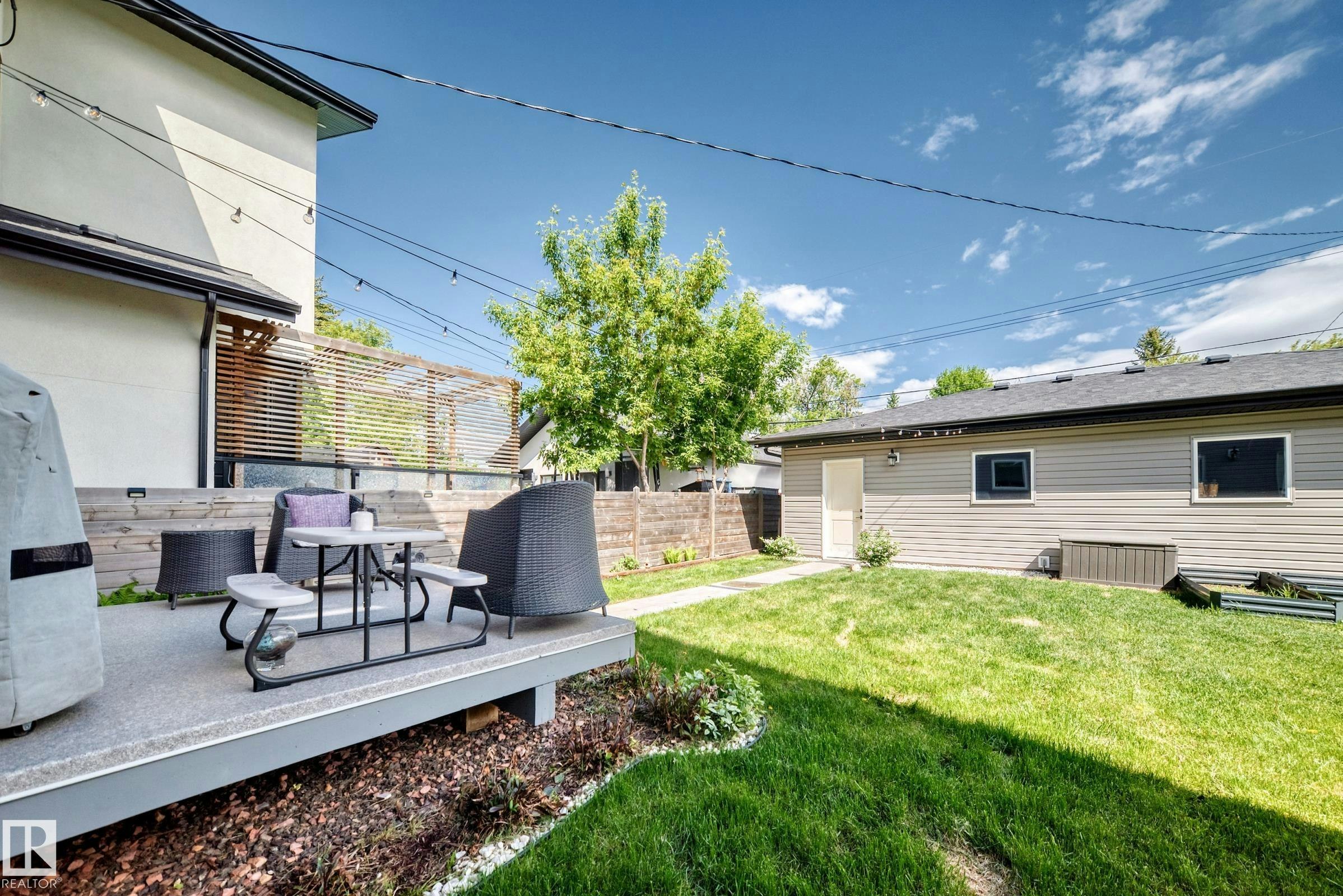 9830 73 Avenue, Edmonton, AB, T6E 1B6 - 48