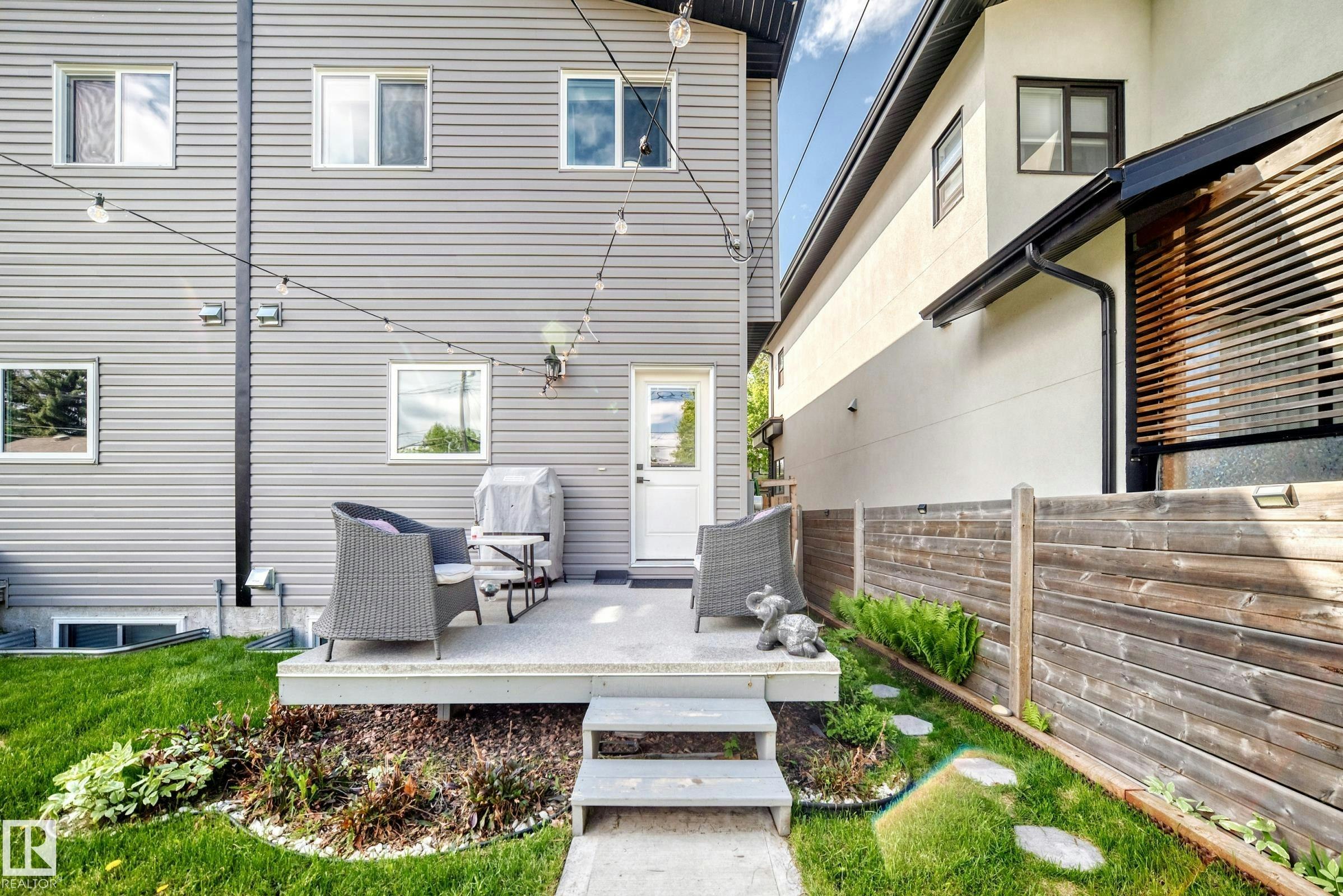 9830 73 Avenue, Edmonton, AB, T6E 1B6 - 52