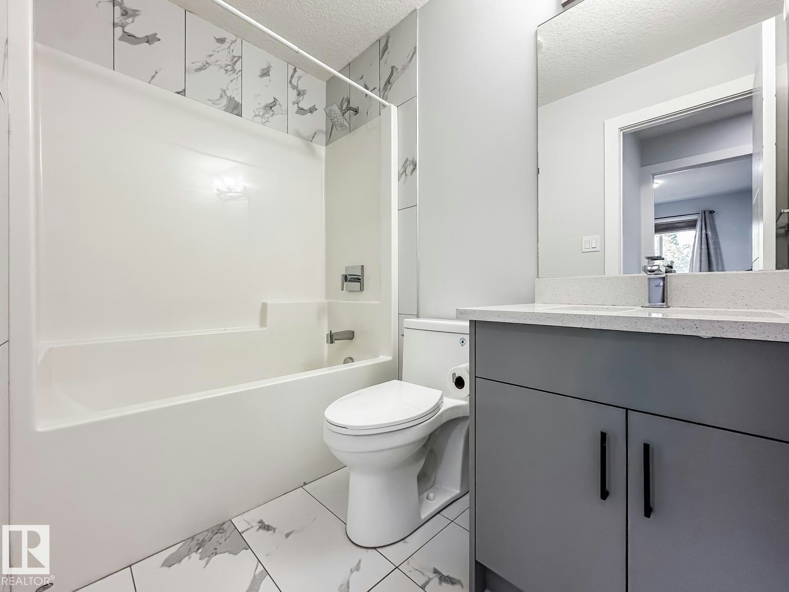 9830 73 Avenue, Edmonton, AB, T6E 1B6 - 32