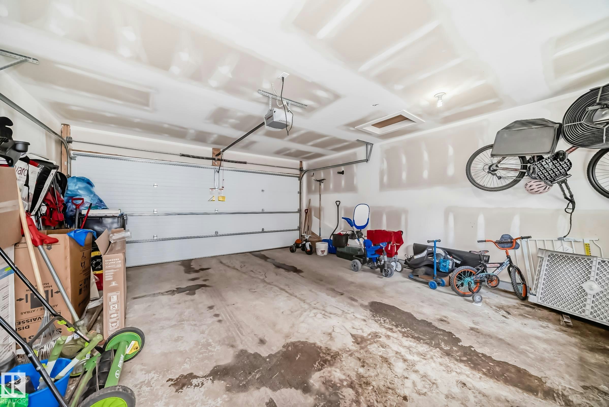 9830 73 Avenue, Edmonton, AB, T6E 1B6 - 46