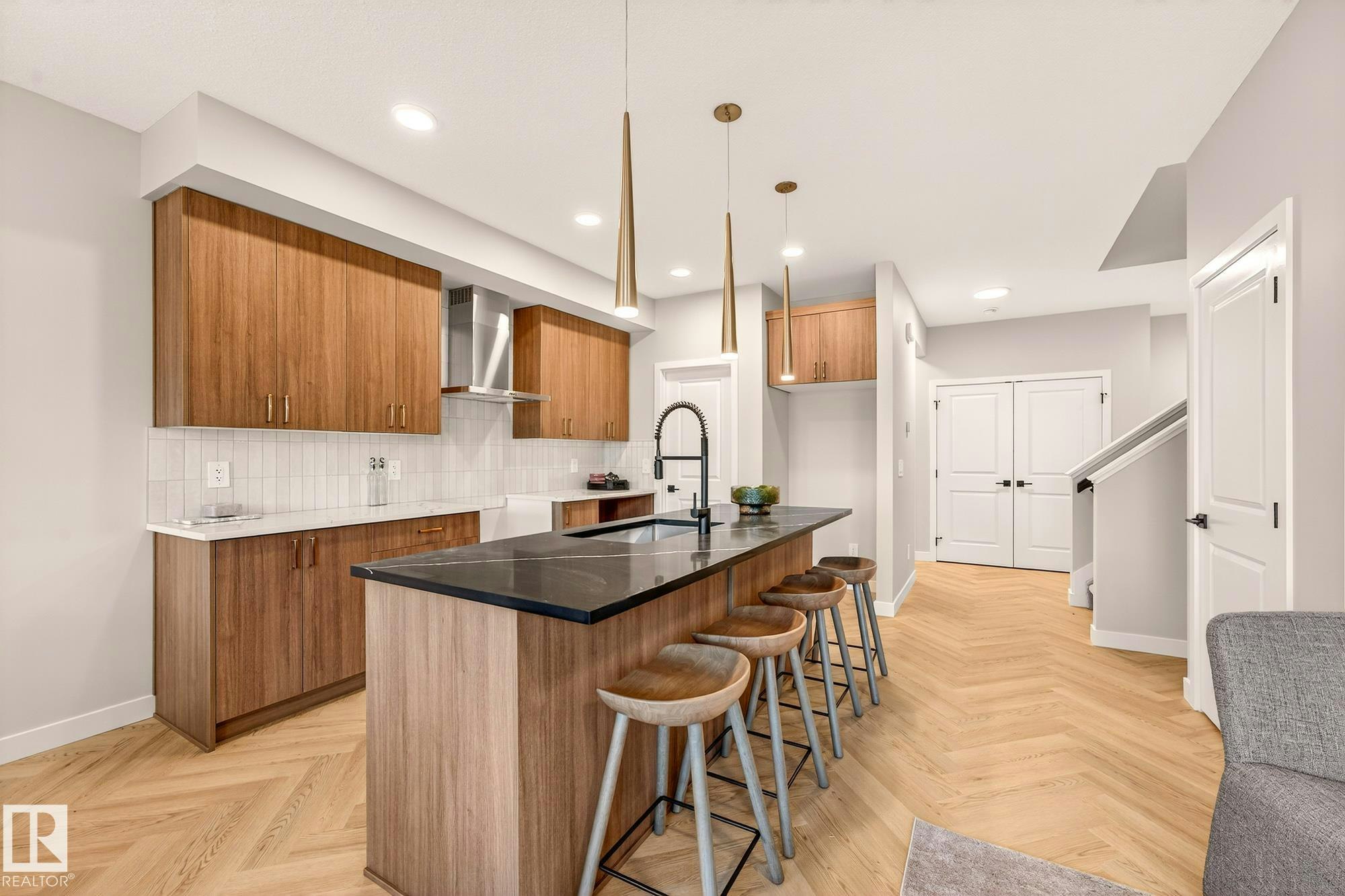 8297 Kiriak Loop, Edmonton, AB, T6W 5S2