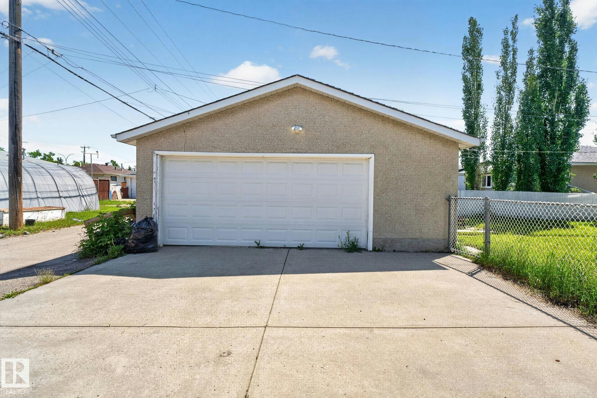 7804 136 Avenue, Edmonton, AB, T5C 2K5 - 52