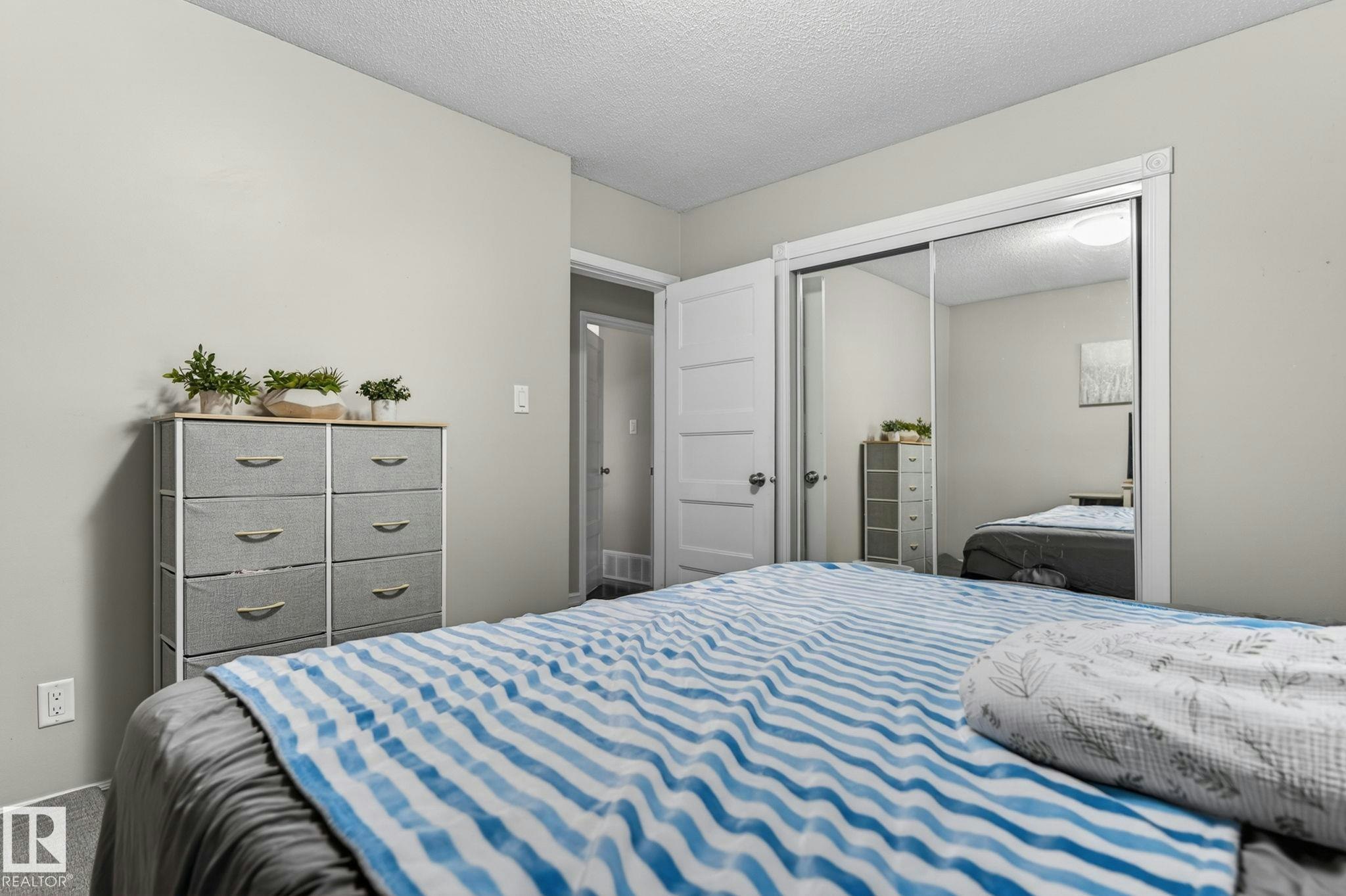 7804 136 Avenue, Edmonton, AB, T5C 2K5 - 14