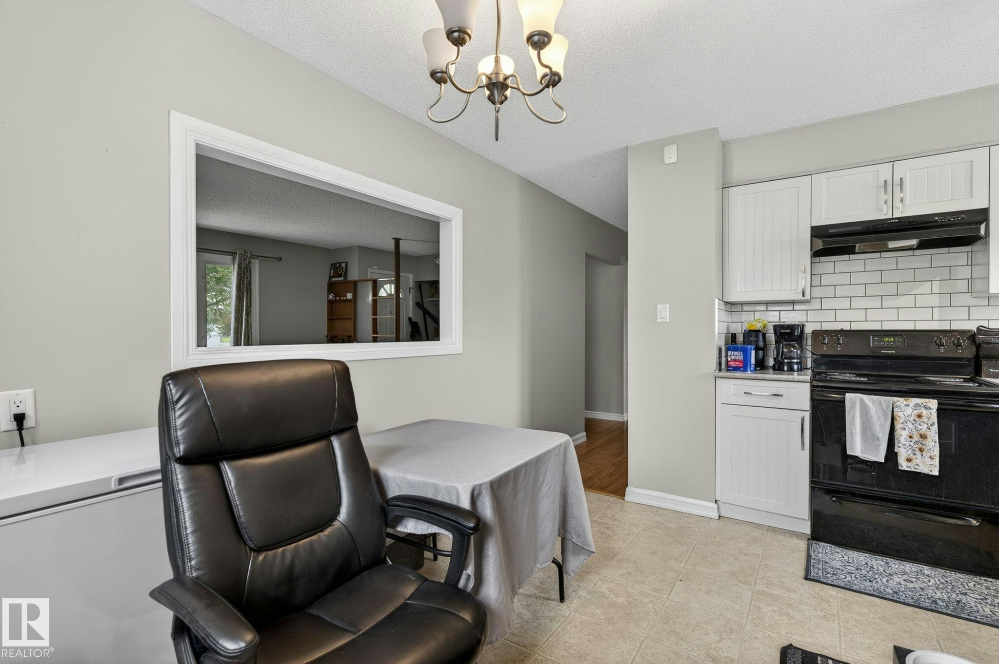 7804 136 Avenue, Edmonton, AB, T5C 2K5 - 10