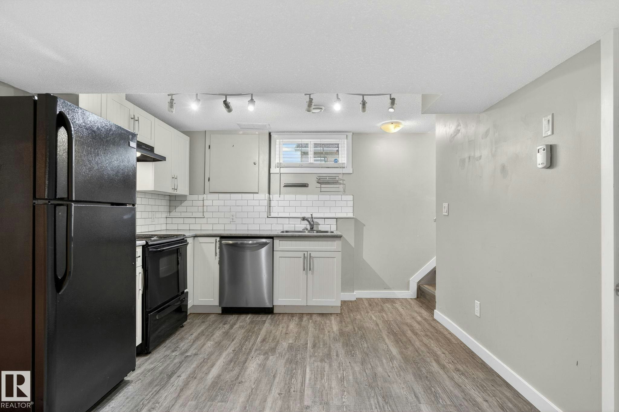 7804 136 Avenue, Edmonton, AB, T5C 2K5 - 29
