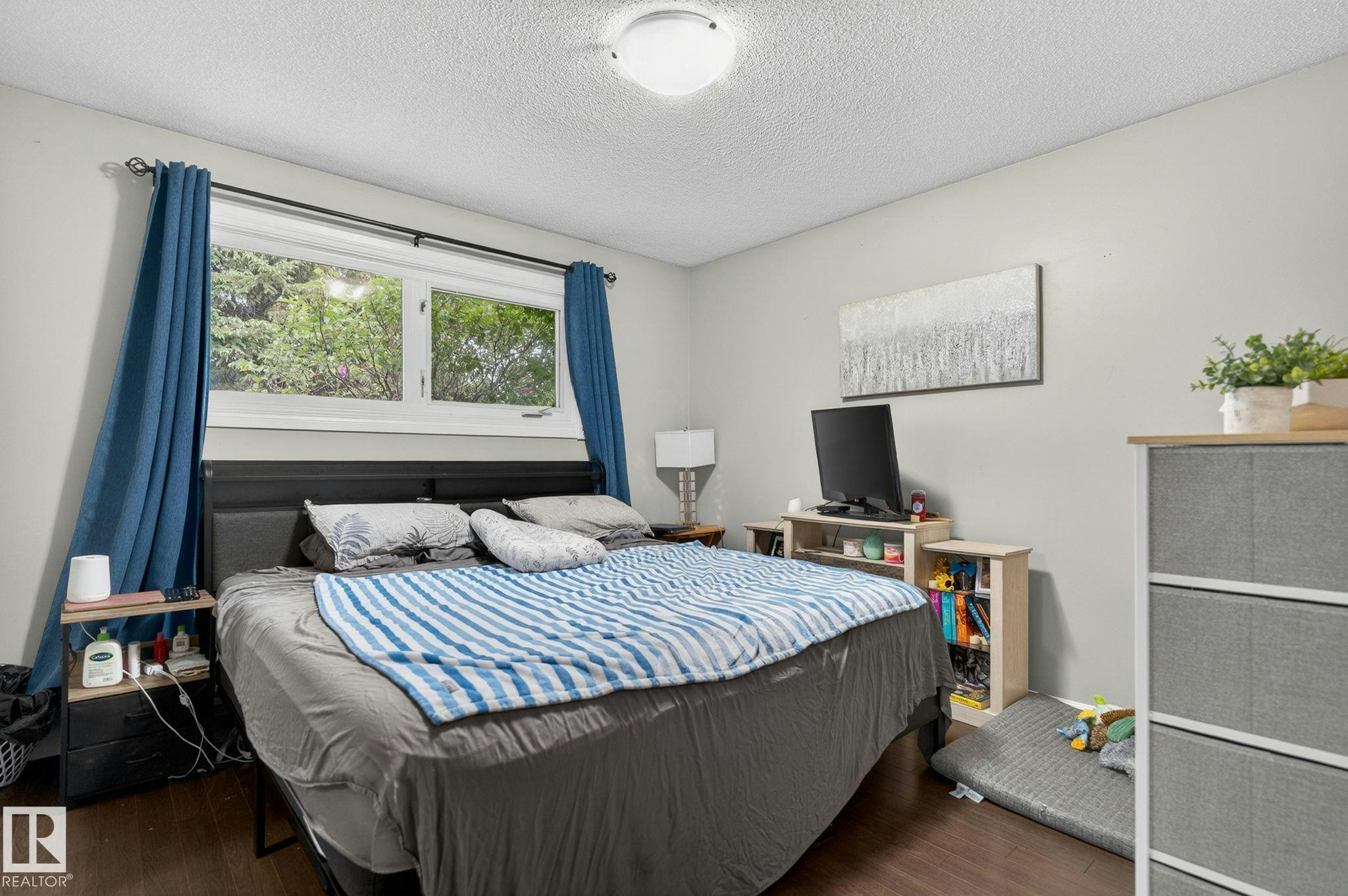 7804 136 Avenue, Edmonton, AB, T5C 2K5 - 12