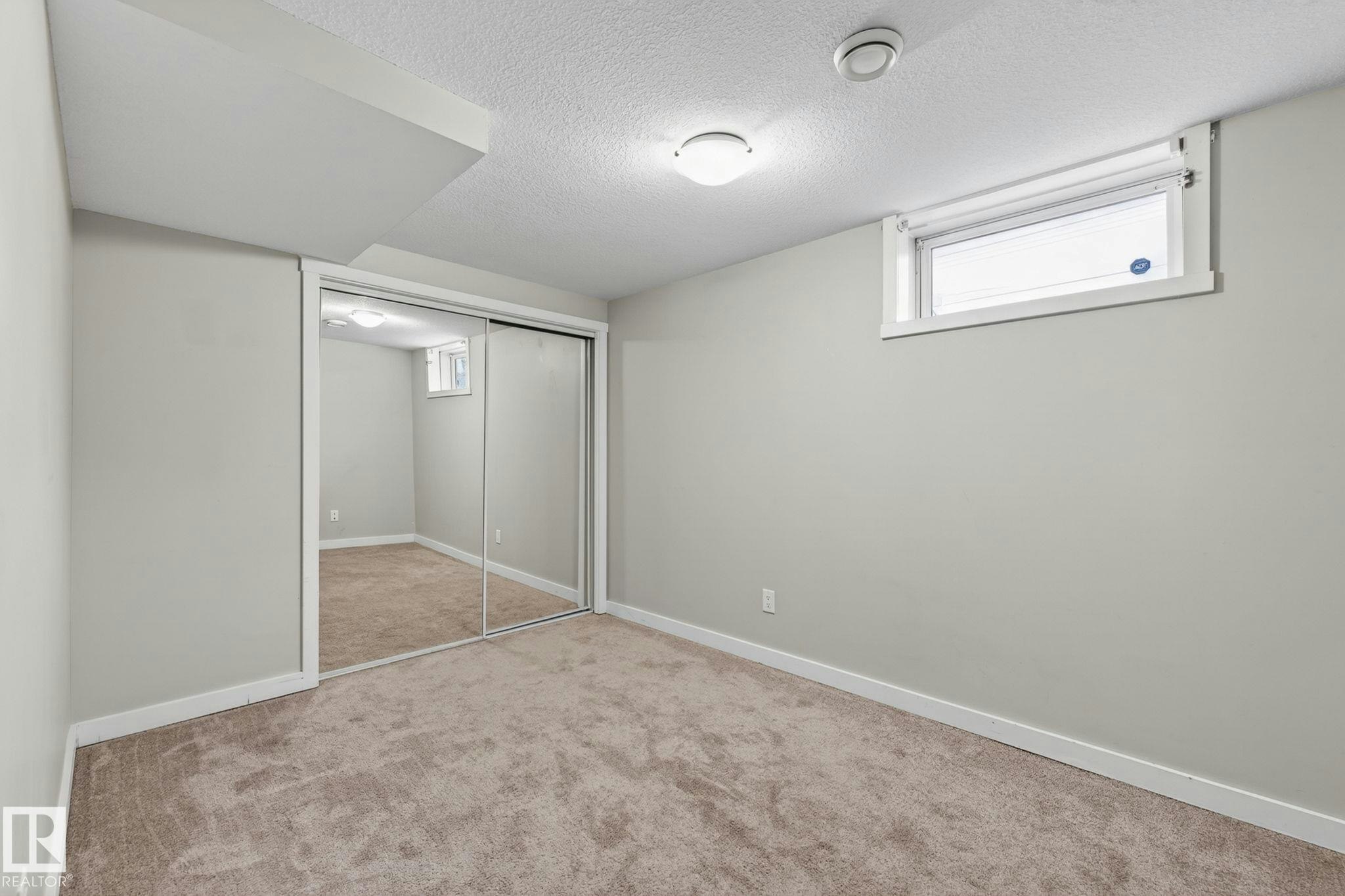 7804 136 Avenue, Edmonton, AB, T5C 2K5 - 39