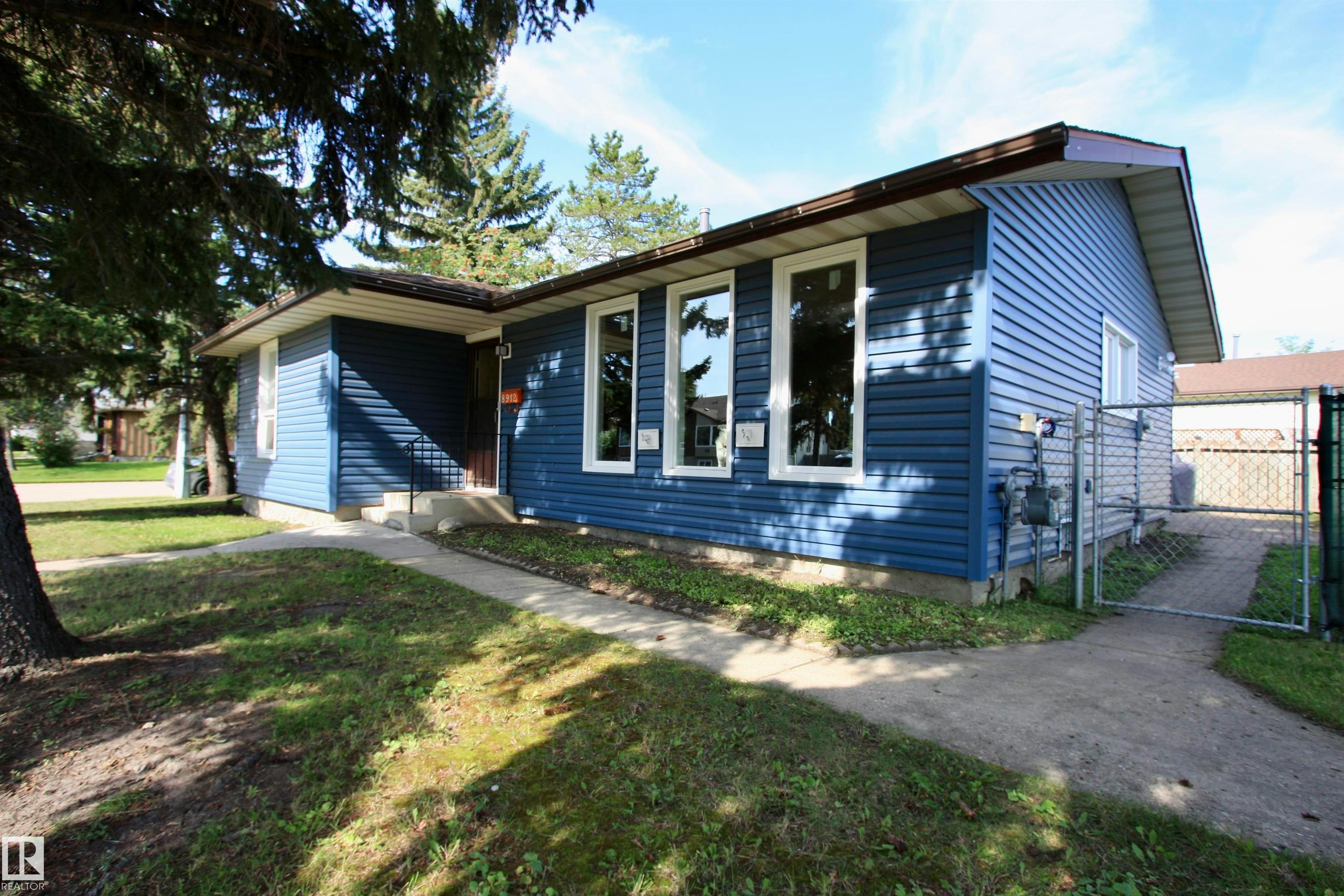 8912 99 Avenue, Morinville, AB, T8R 1K4