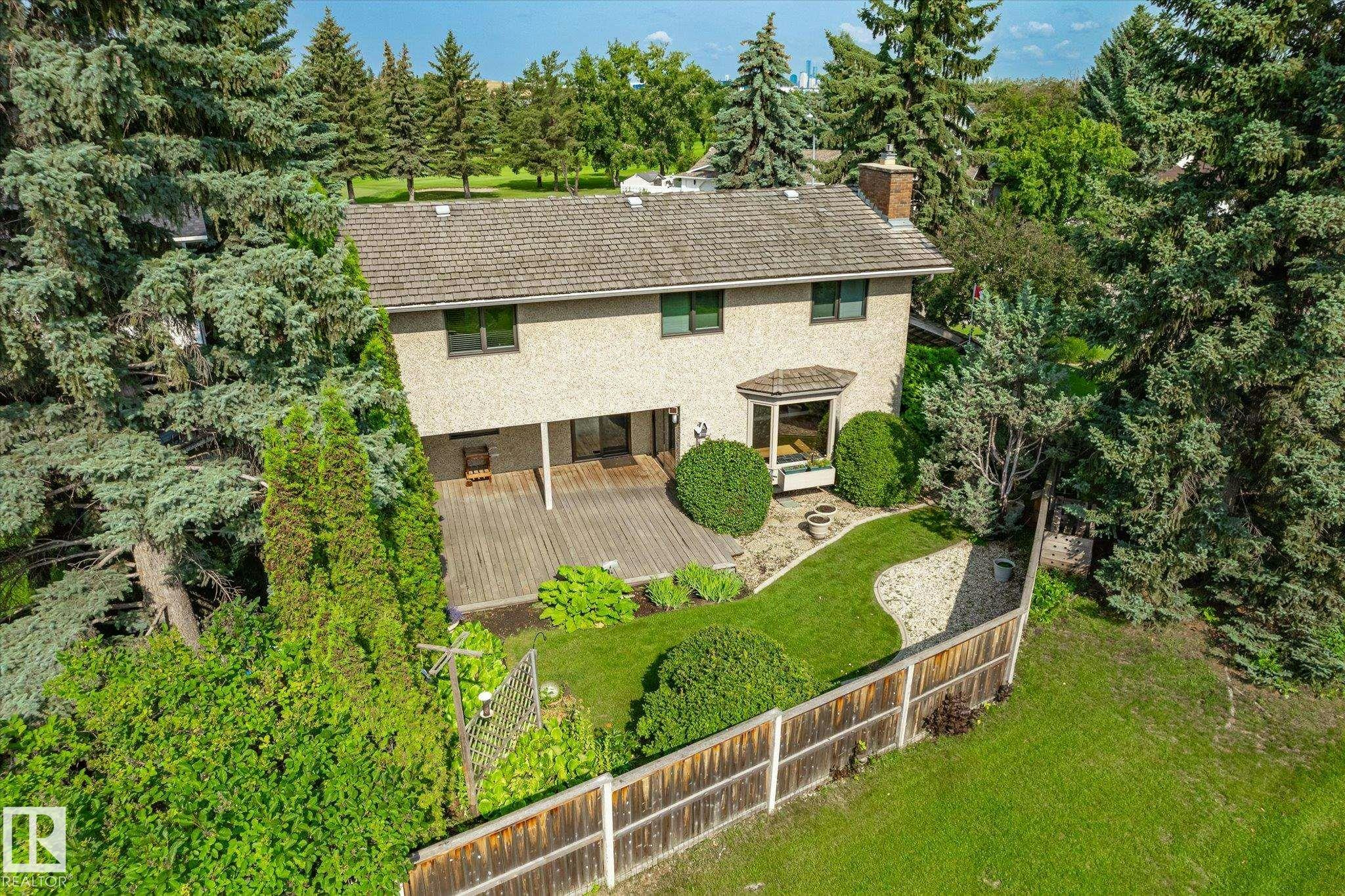 241 Greenoch Crescent, Edmonton, AB, T6L 1W6