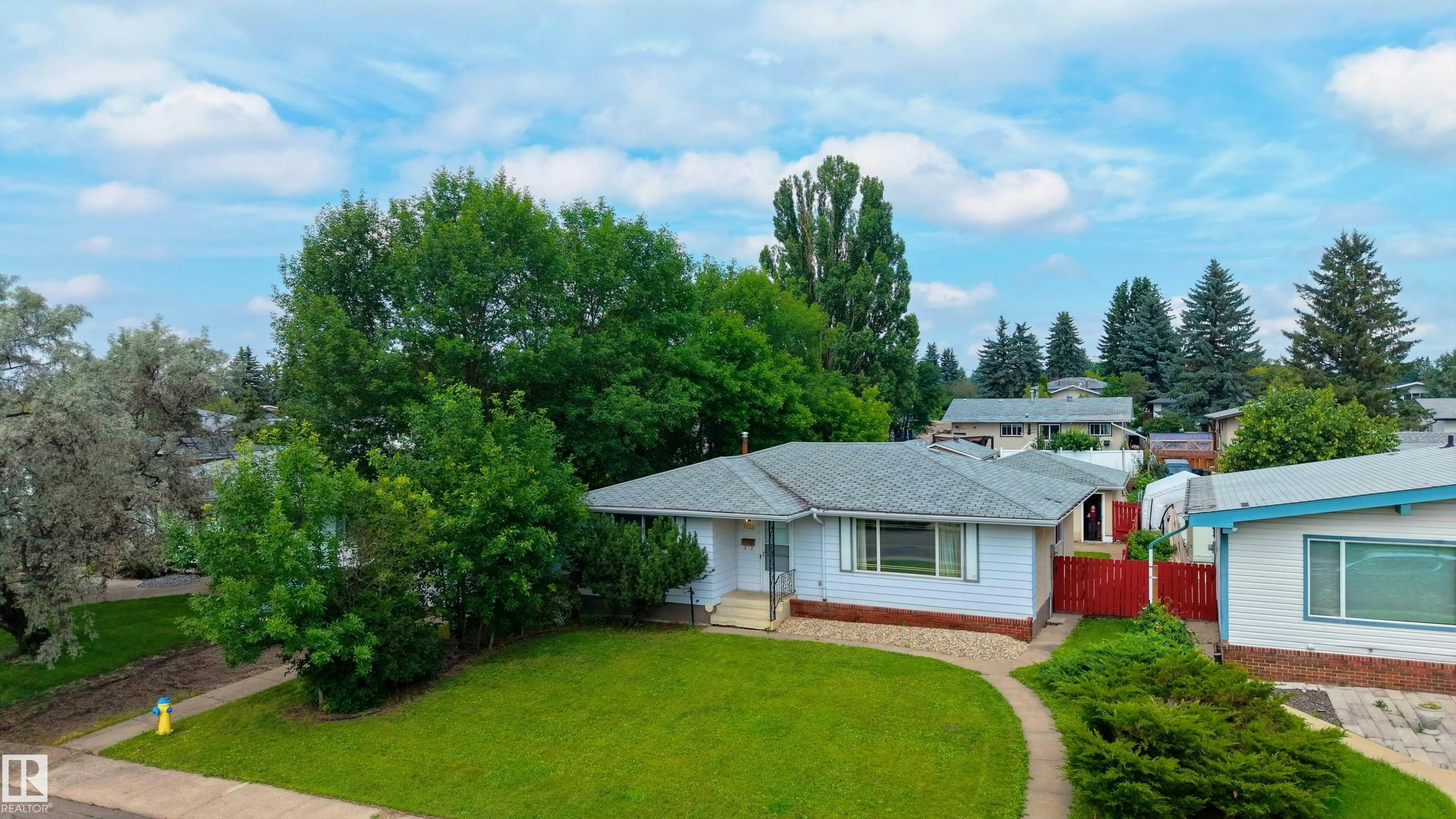 7120 139 Avenue, Edmonton, AB, T5C 2M2