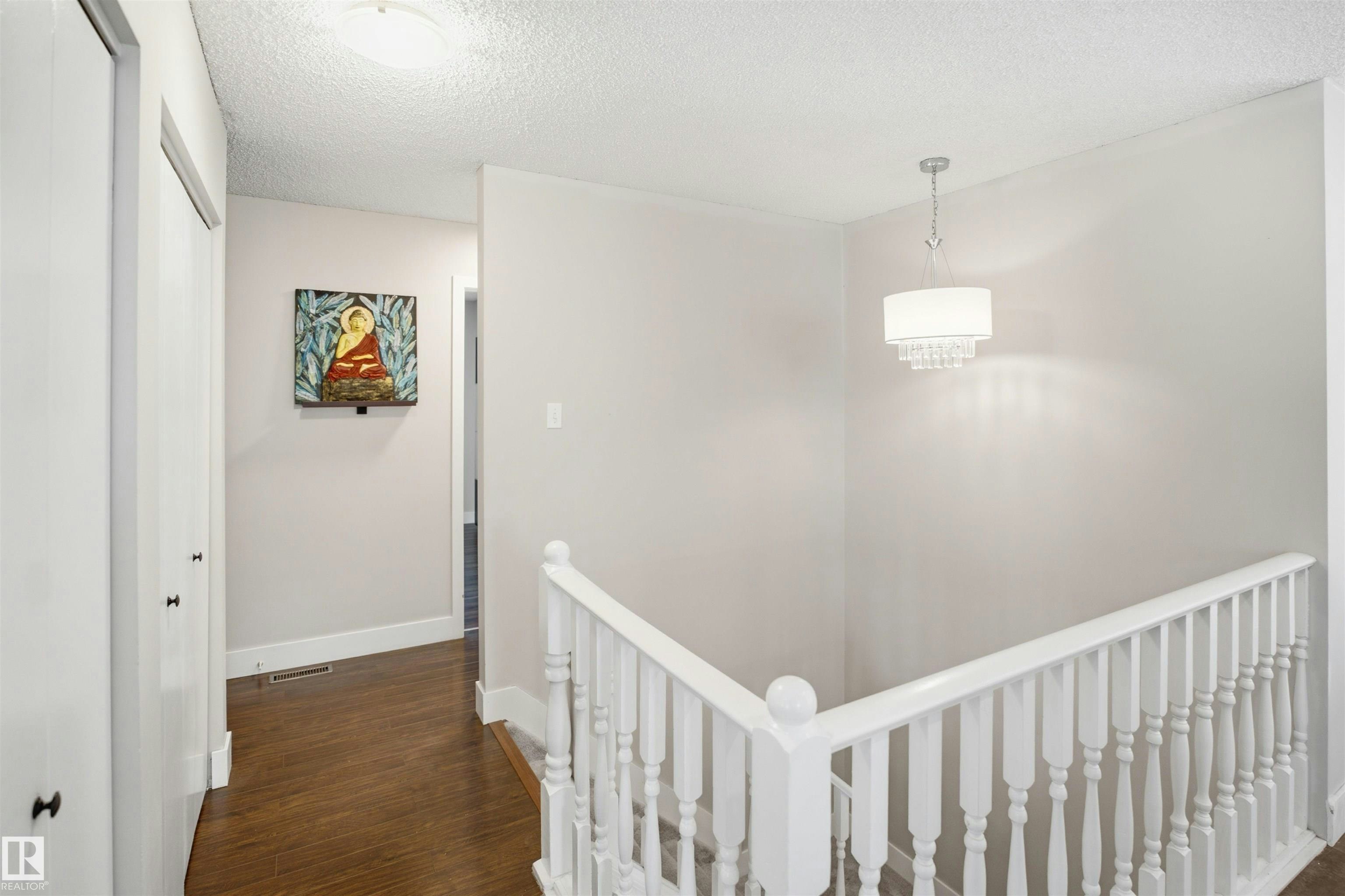 3515 20 Ave, Edmonton, AB, T6L 3E2 - 28