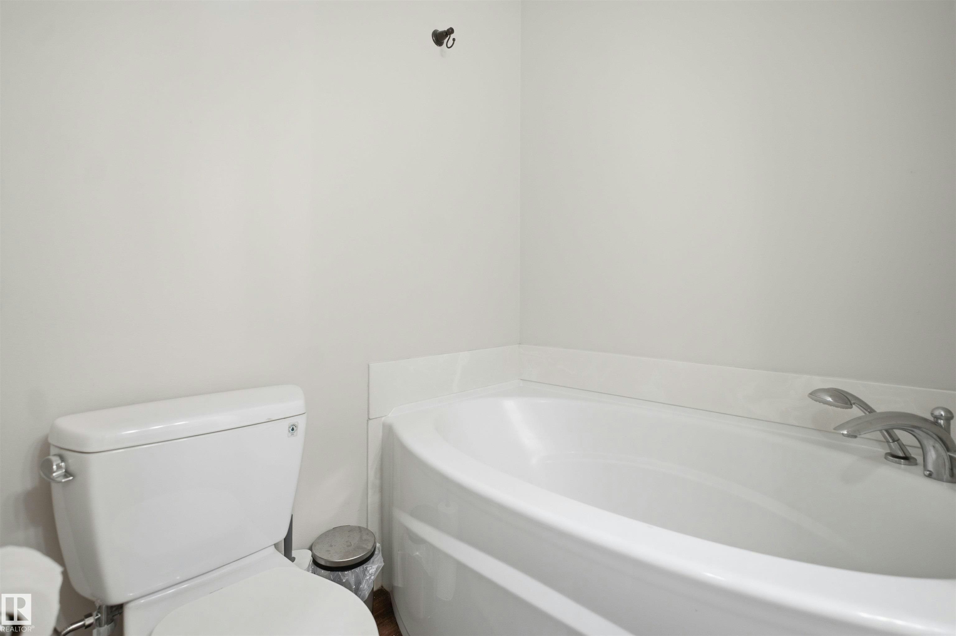 3515 20 Ave, Edmonton, AB, T6L 3E2 - 26