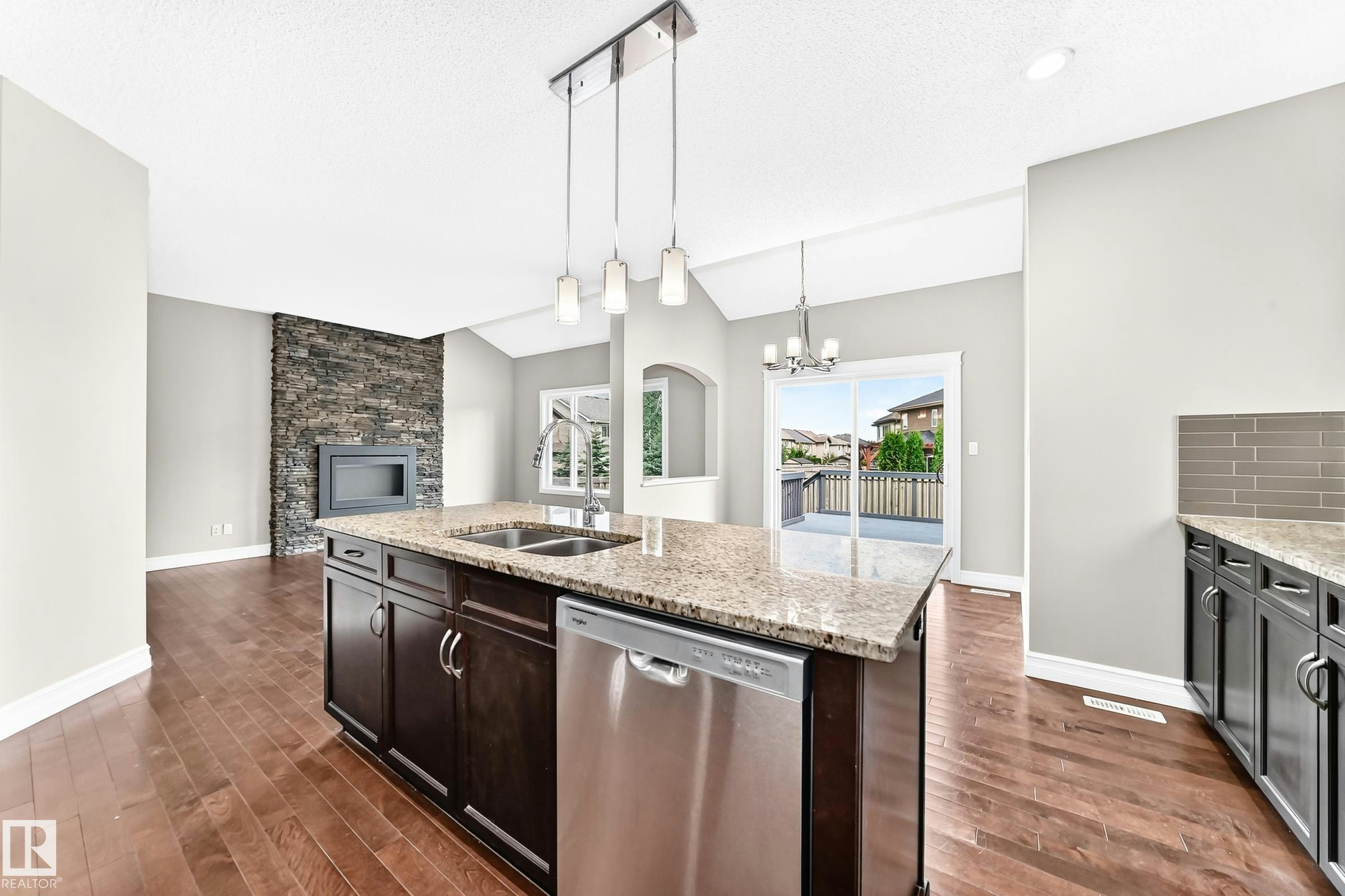 4212 Charles Close, Edmonton, AB, T6W 0Z5 - 16