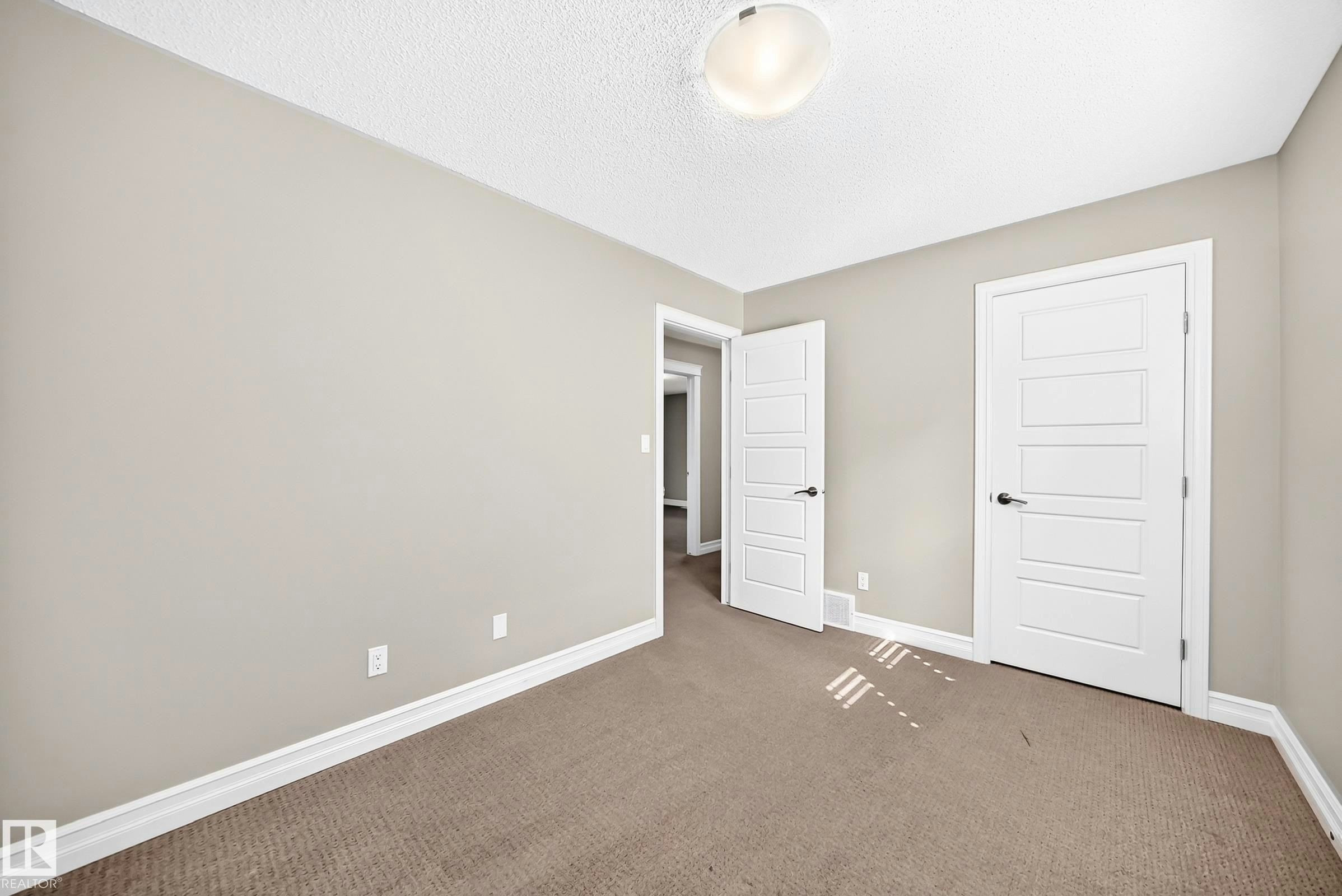 4212 Charles Close, Edmonton, AB, T6W 0Z5 - 40