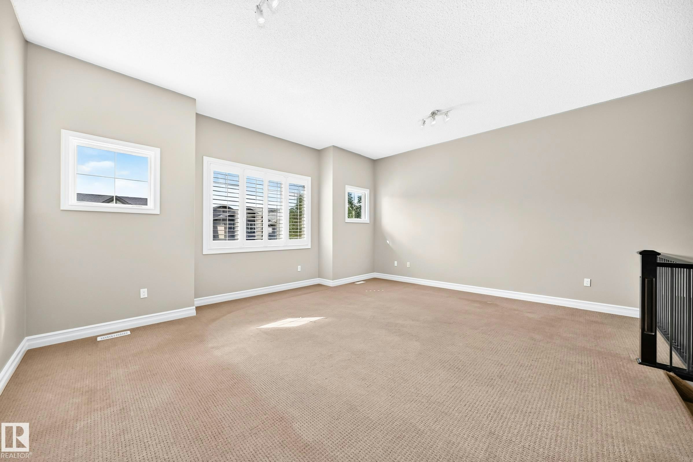4212 Charles Close, Edmonton, AB, T6W 0Z5 - 45