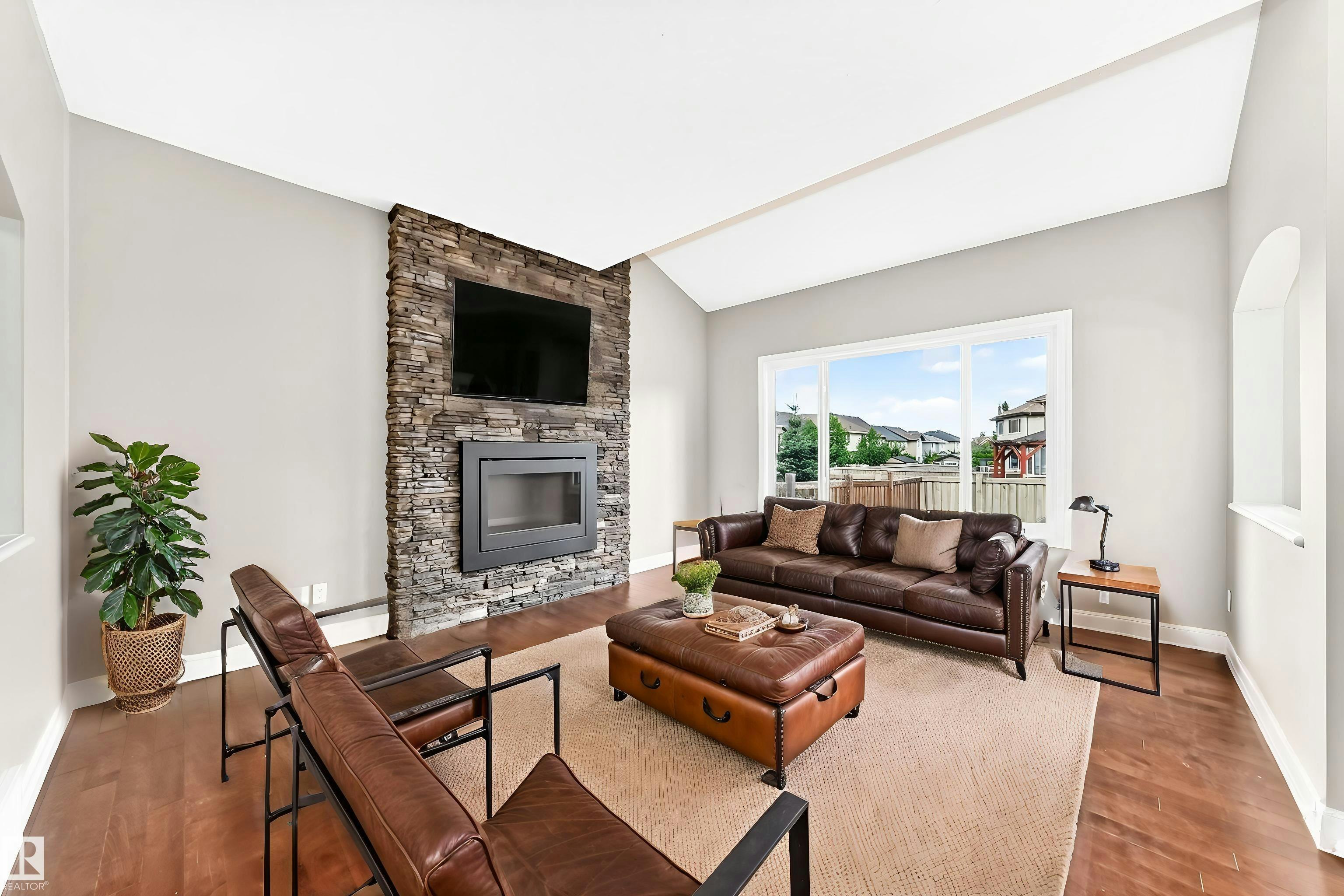 4212 Charles Close - 5