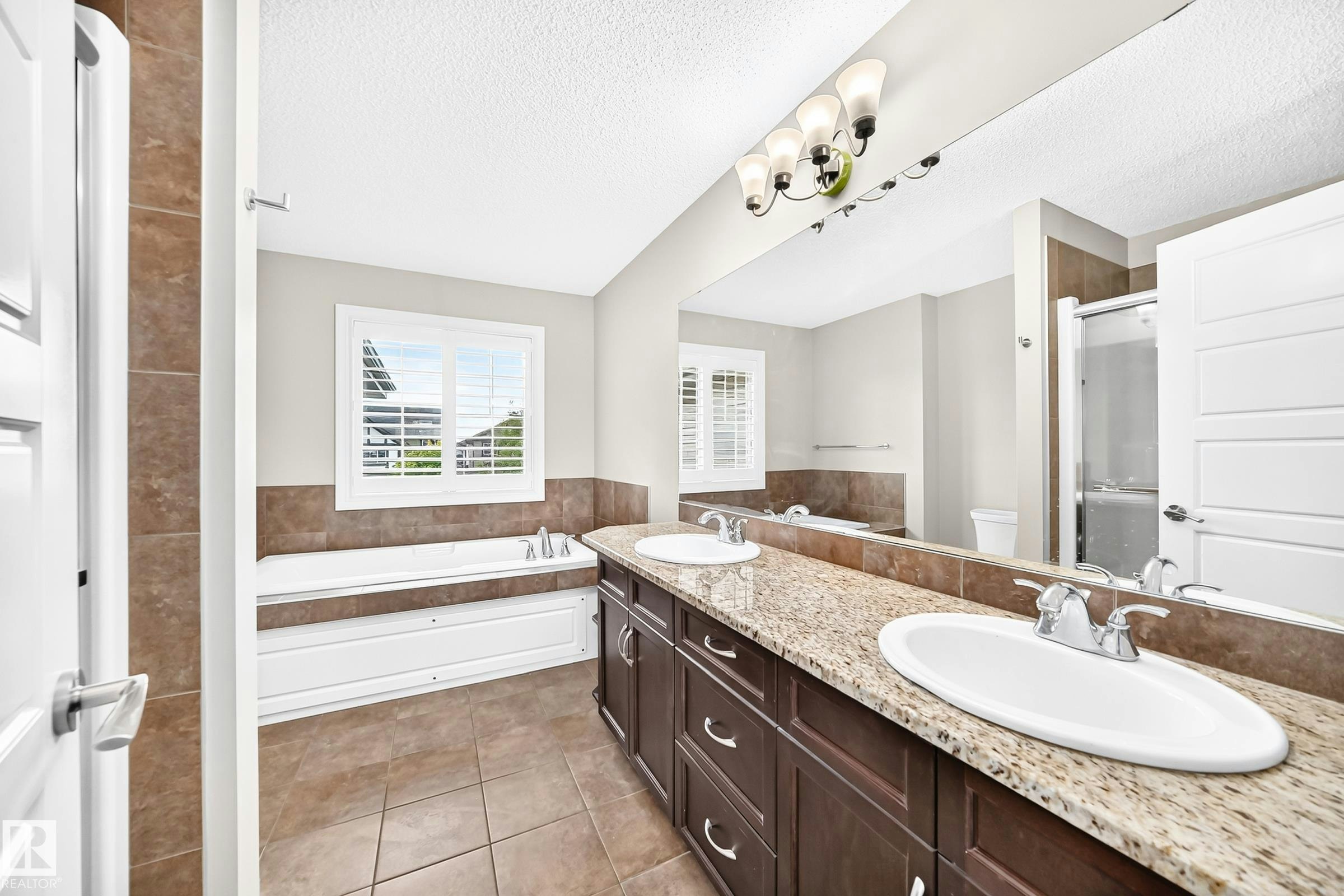 4212 Charles Close, Edmonton, AB, T6W 0Z5 - 34