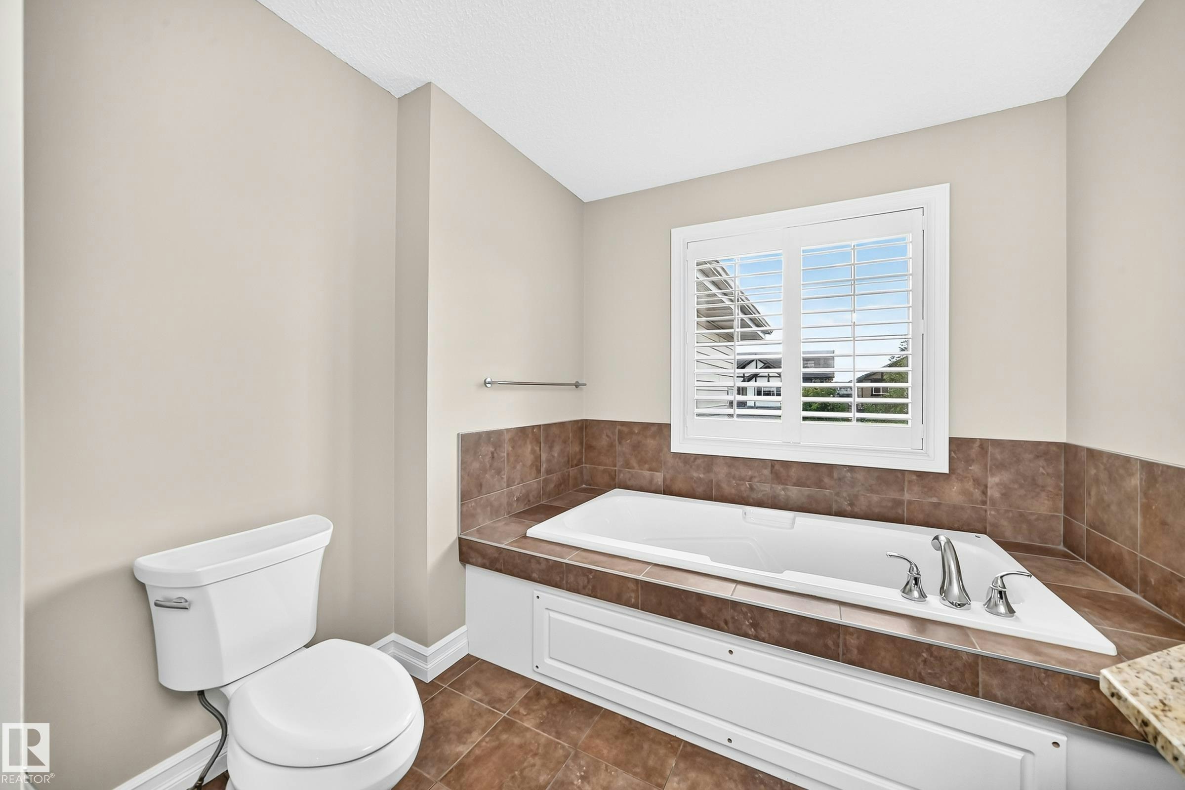 4212 Charles Close, Edmonton, AB, T6W 0Z5 - 35