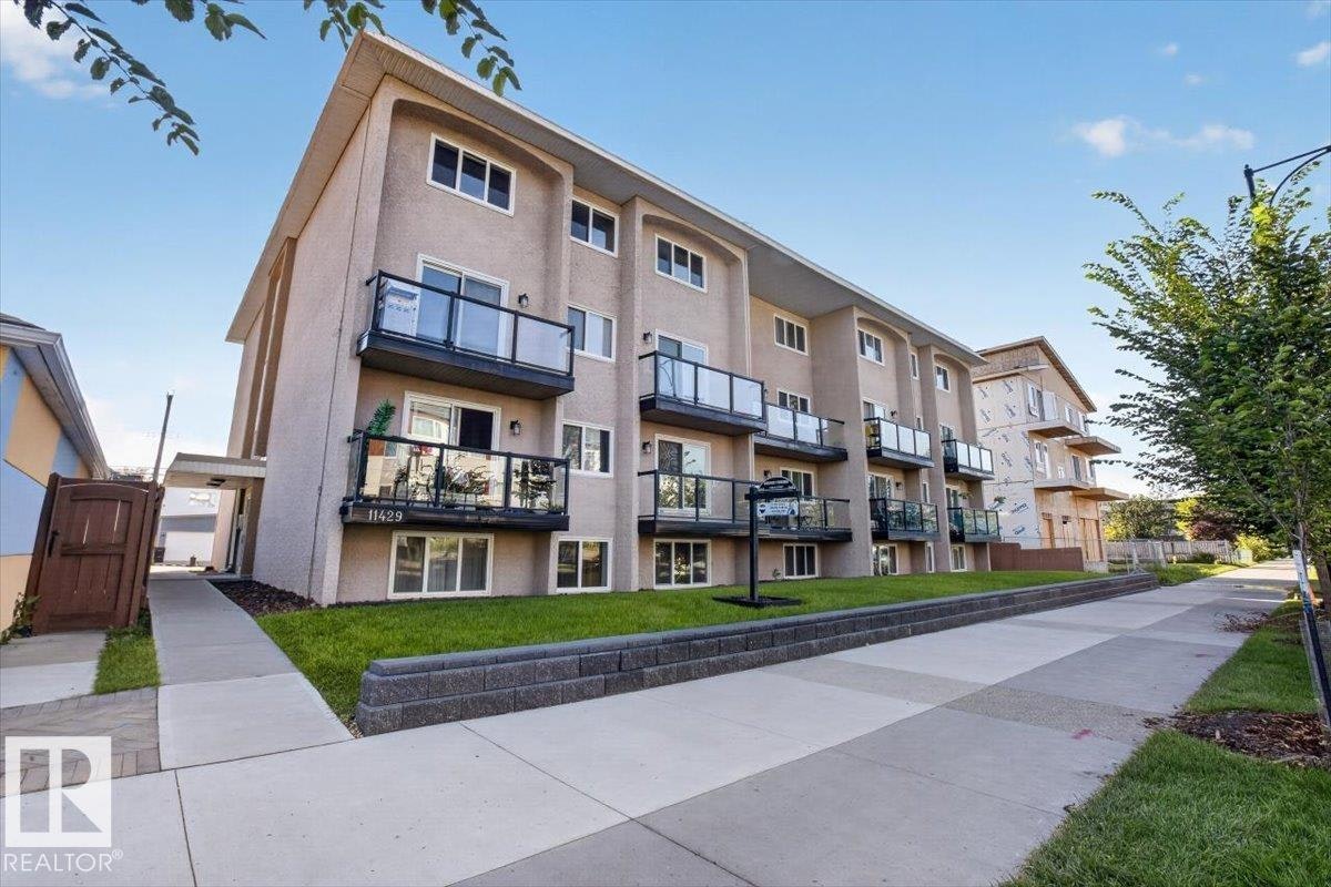 205-11429 124 Street, Edmonton, AB, T5M 0K4