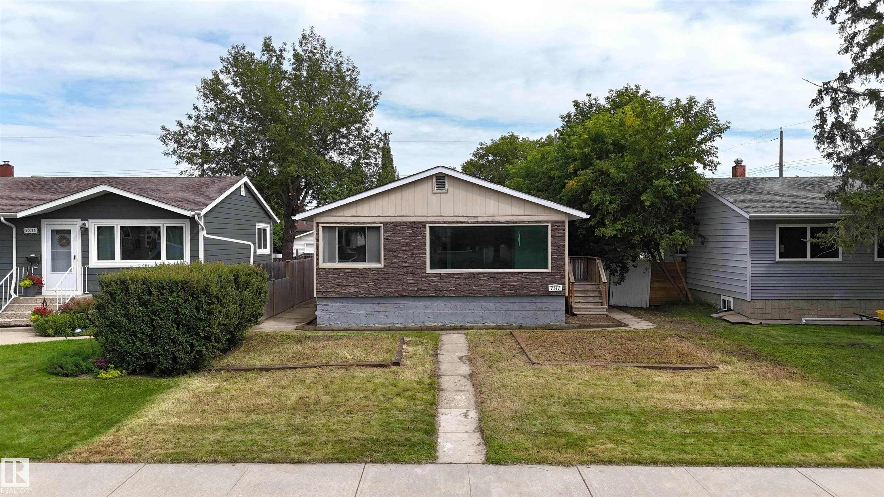 7311 77 Street, Edmonton, AB, T6C 2L3