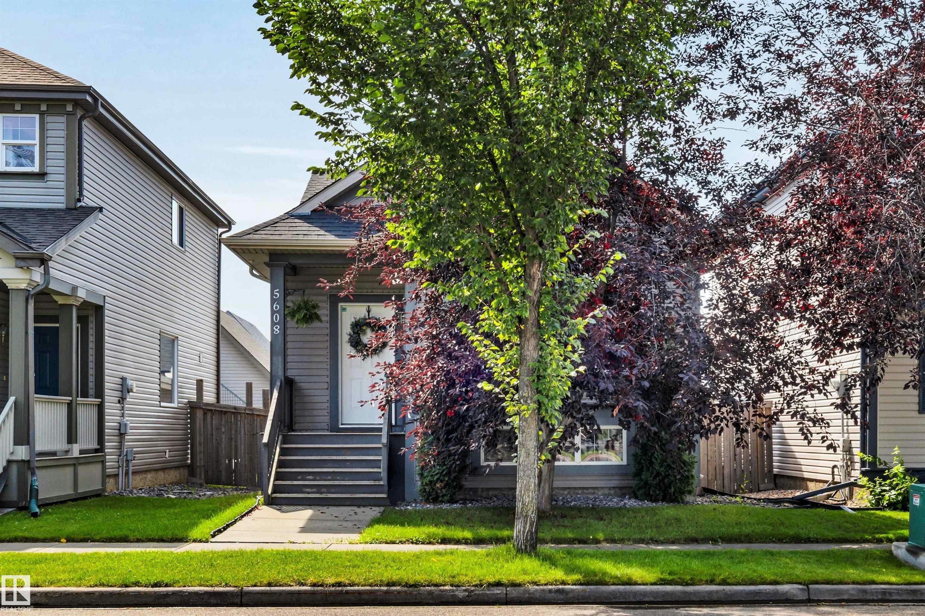 5608 Stevens Crescent, Edmonton, AB, T6R 0A4