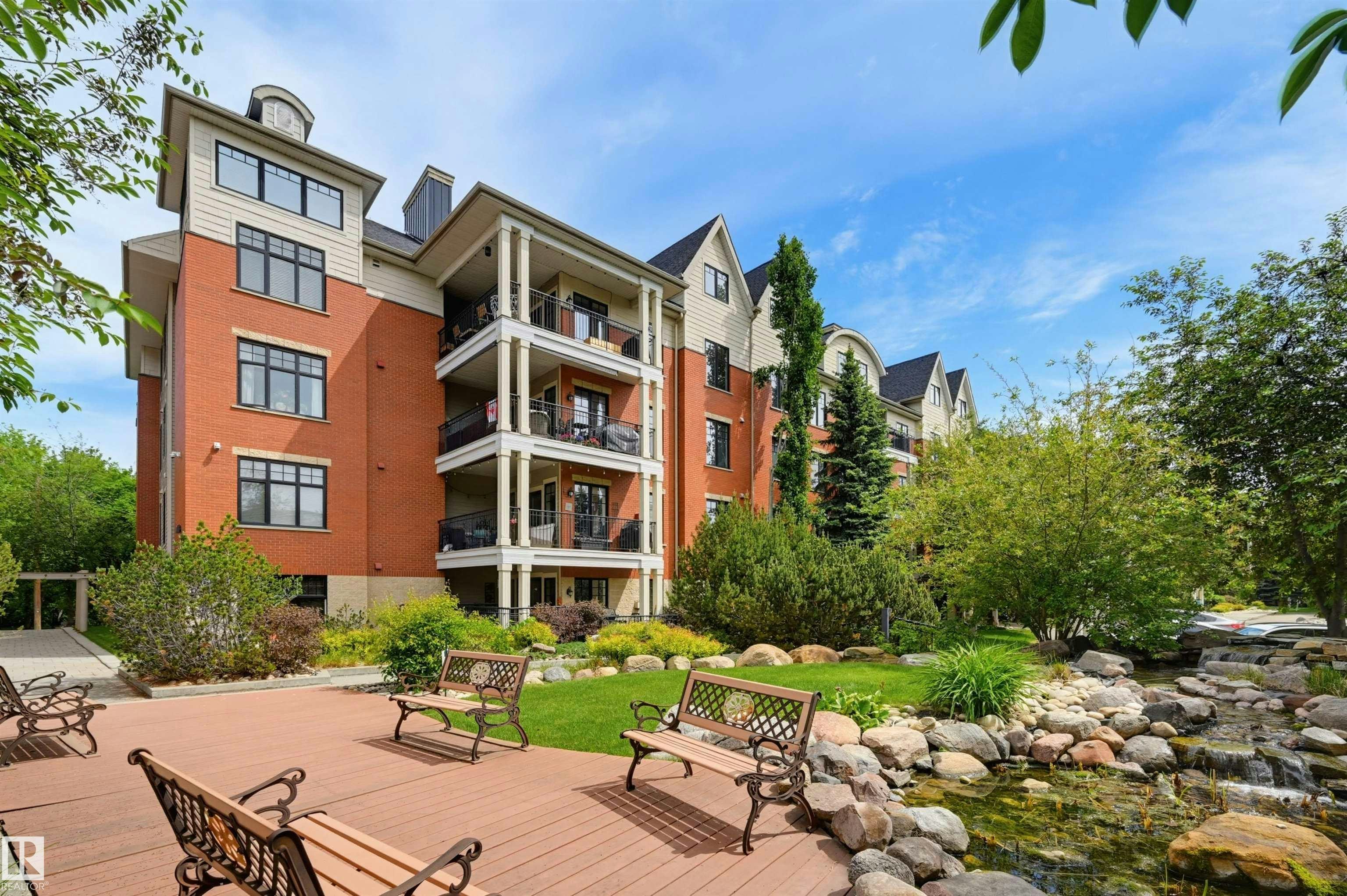 301-9819 96a Street, Edmonton, AB, T6A 4A2