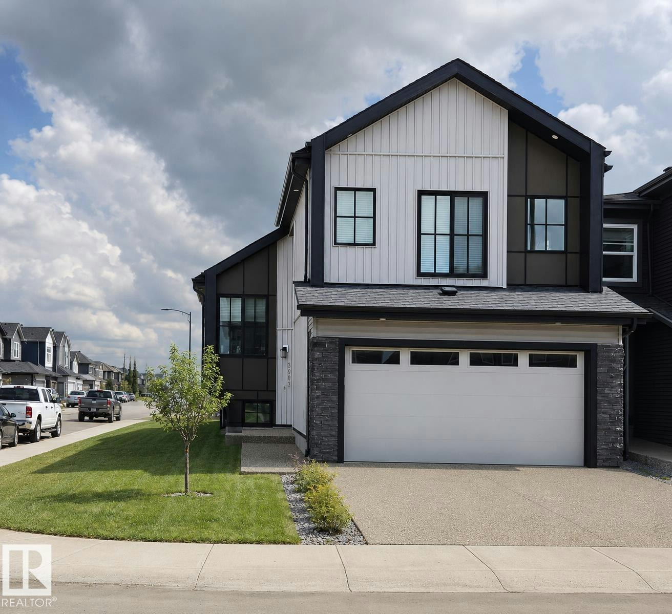 8903 Mayday Way, Edmonton, AB, T6X 3E6